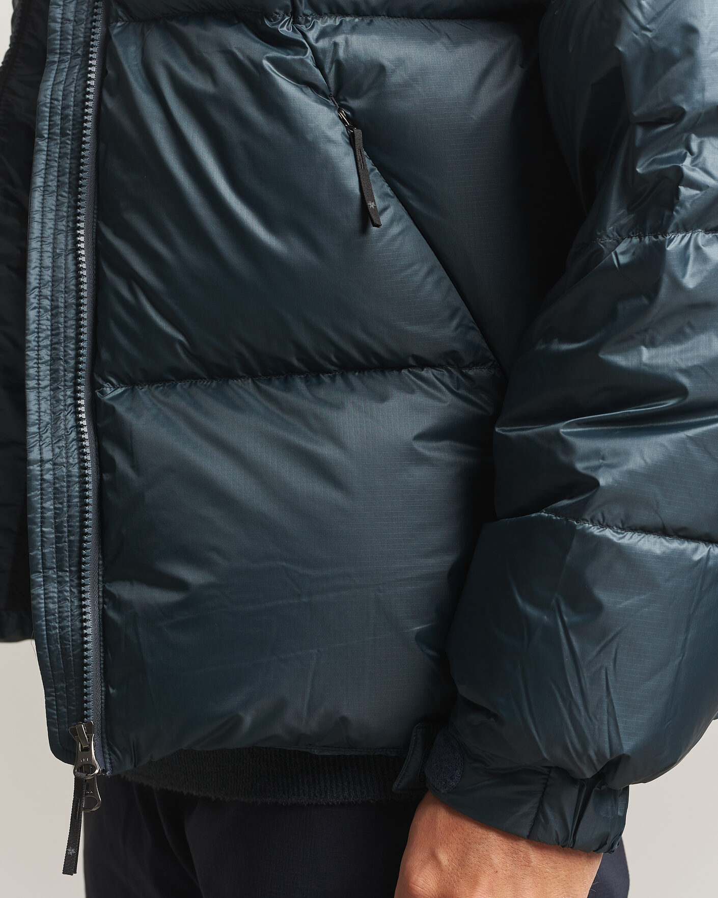 Mies | Takit | Goldwin | Crystalite Down Parka Pewter