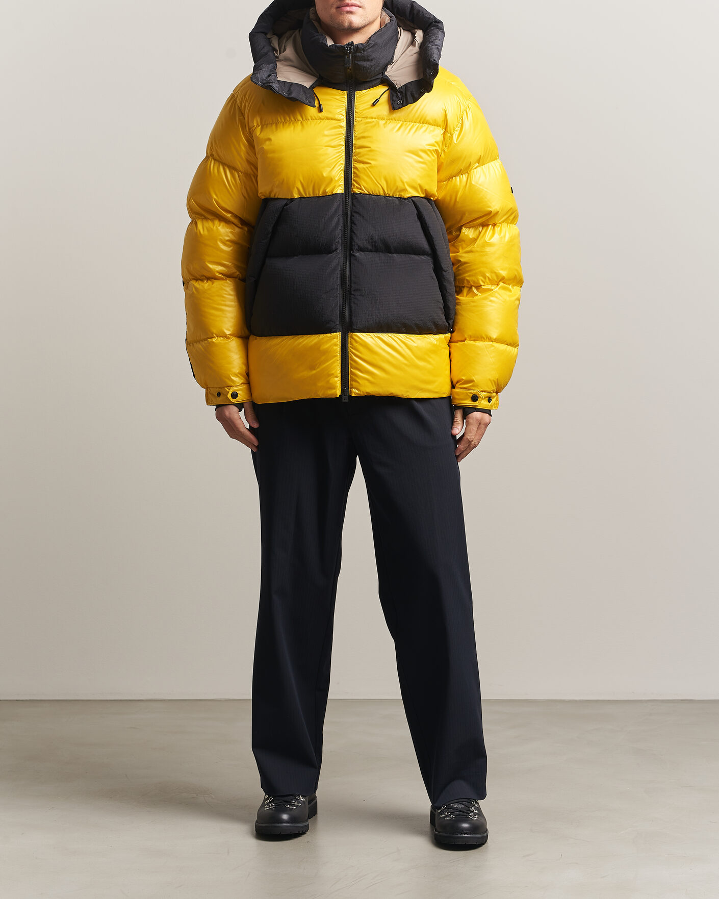 Mies | Takit | J.Lindeberg | Creek Block Hooded Down Jacket Bumblebee