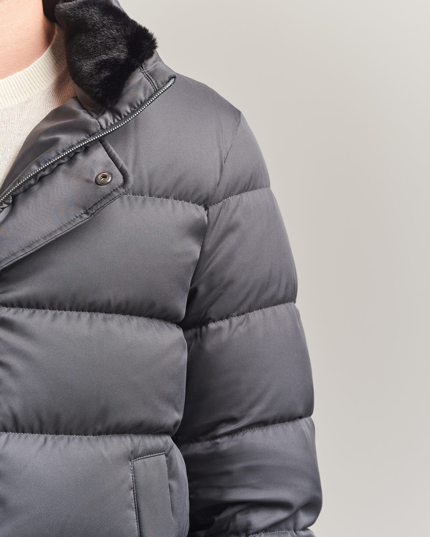 Mies | Takit | Herno | Faux Fur Down Jacket Dark Grey