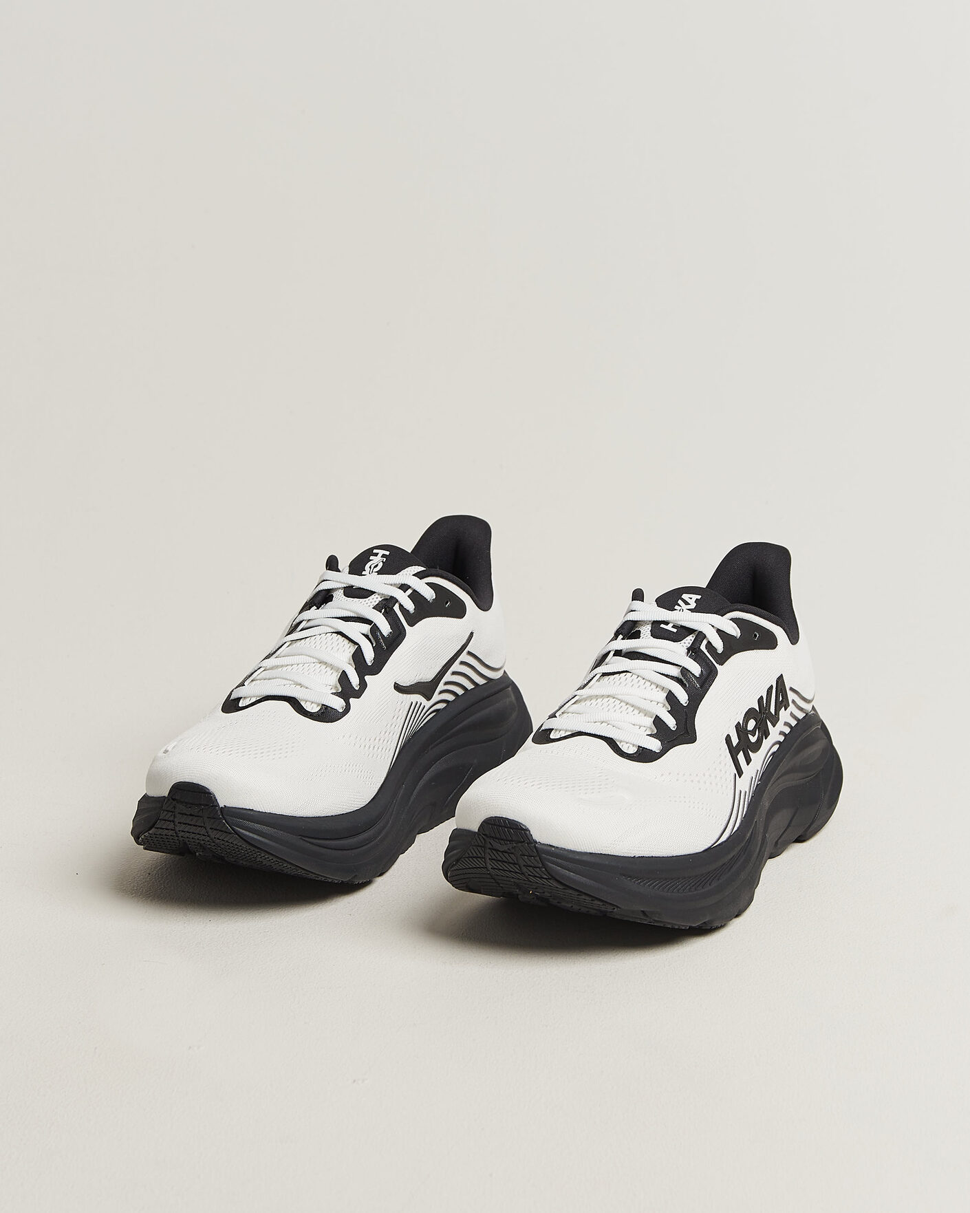 Mies | Juoksukengät | Hoka | Clifton 11 White/Black