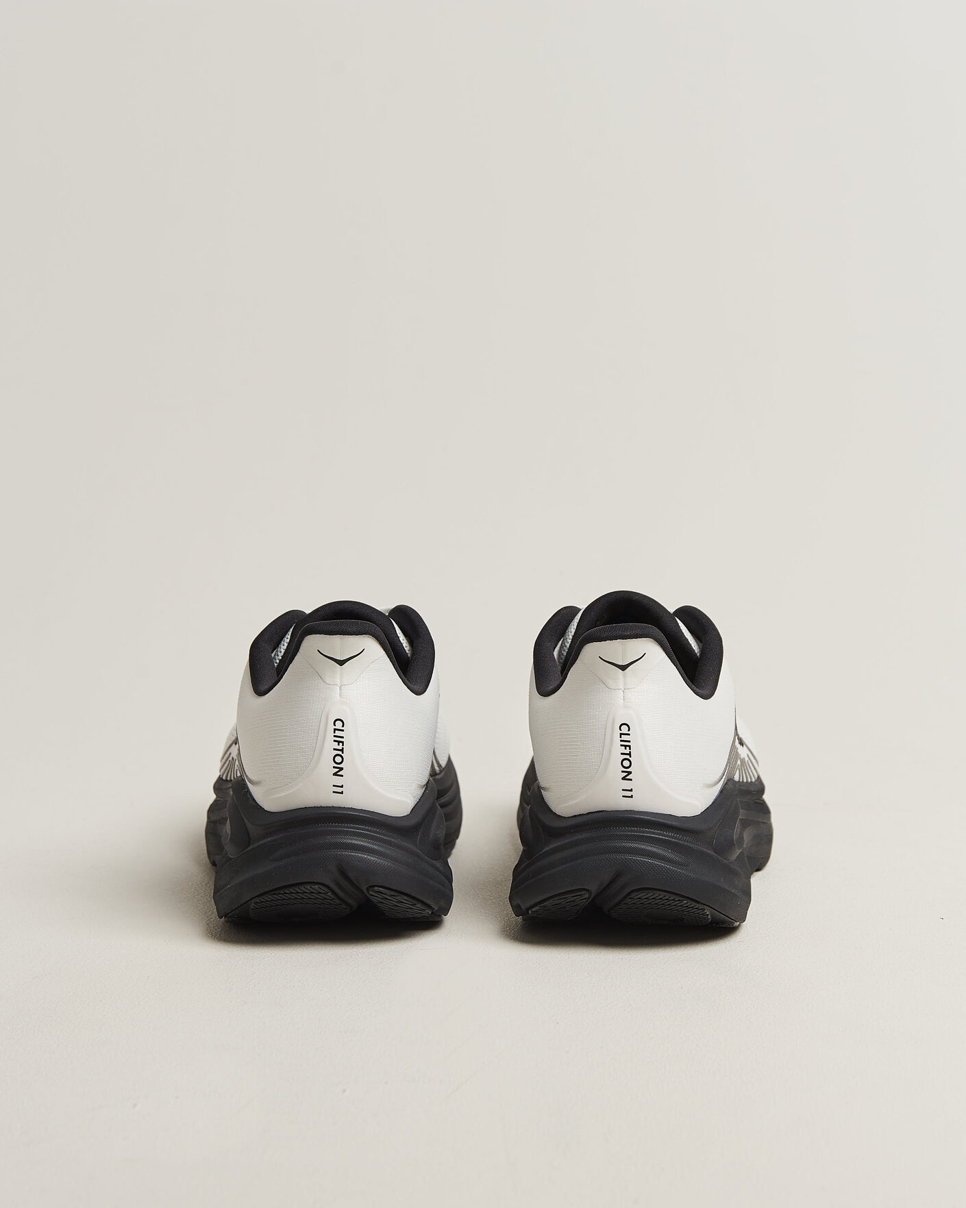 Mies | Juoksukengät | Hoka | Clifton 11 White/Black