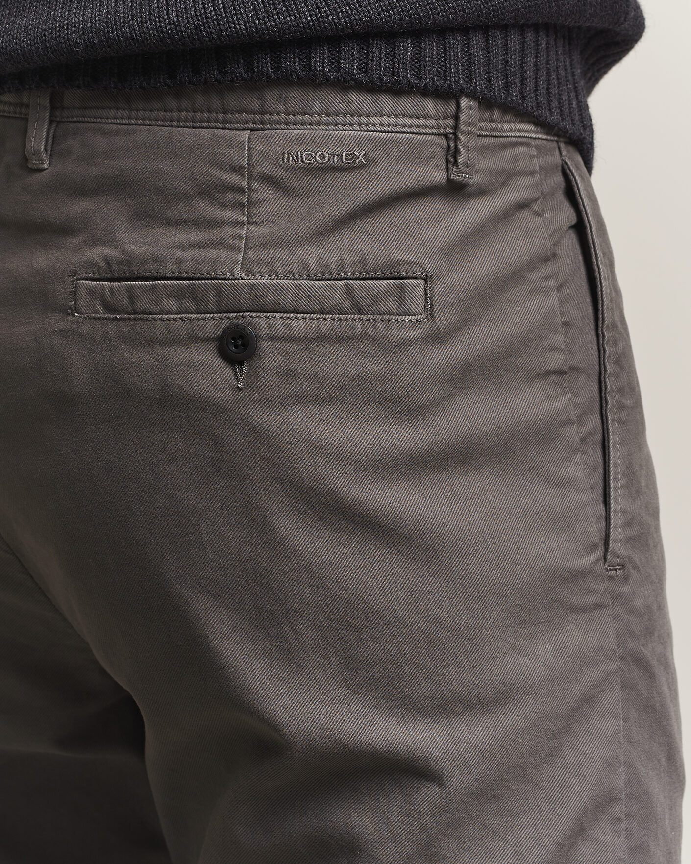 Mies | Housut | Incotex | Regular Fit Garment Dyed Slacks Dark Grey
