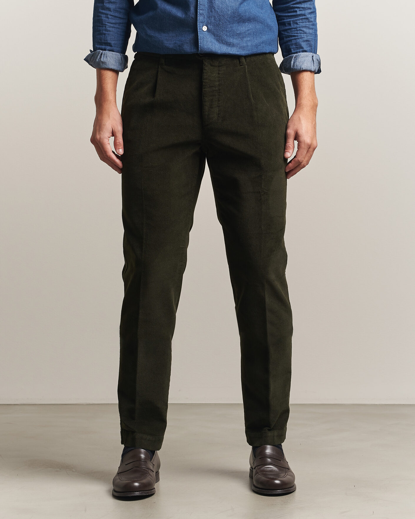 Mies | Housut | Incotex | Regular Fit Washed Corduroy Slacks Forest Green