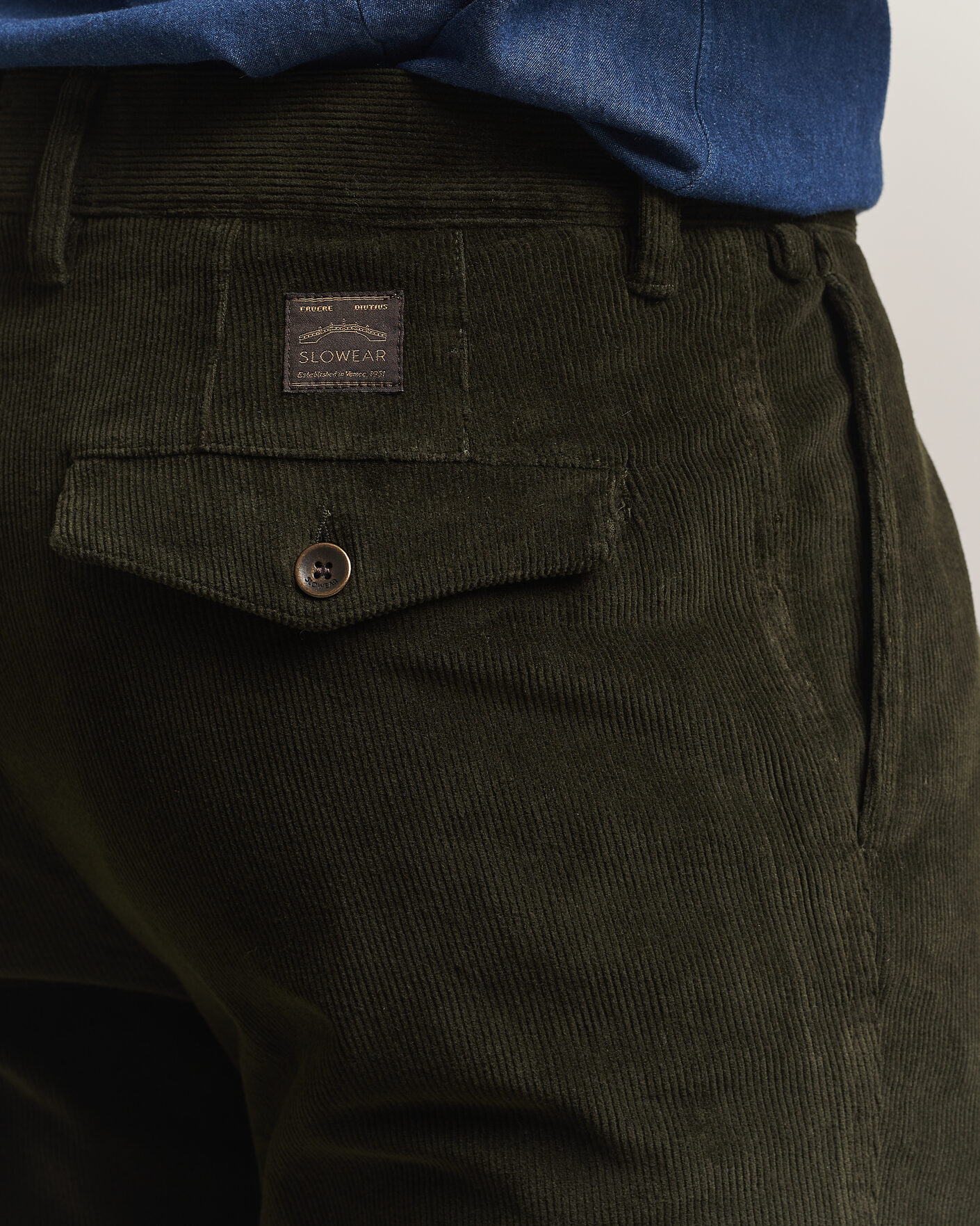 Mies | Housut | Incotex | Regular Fit Washed Corduroy Slacks Forest Green