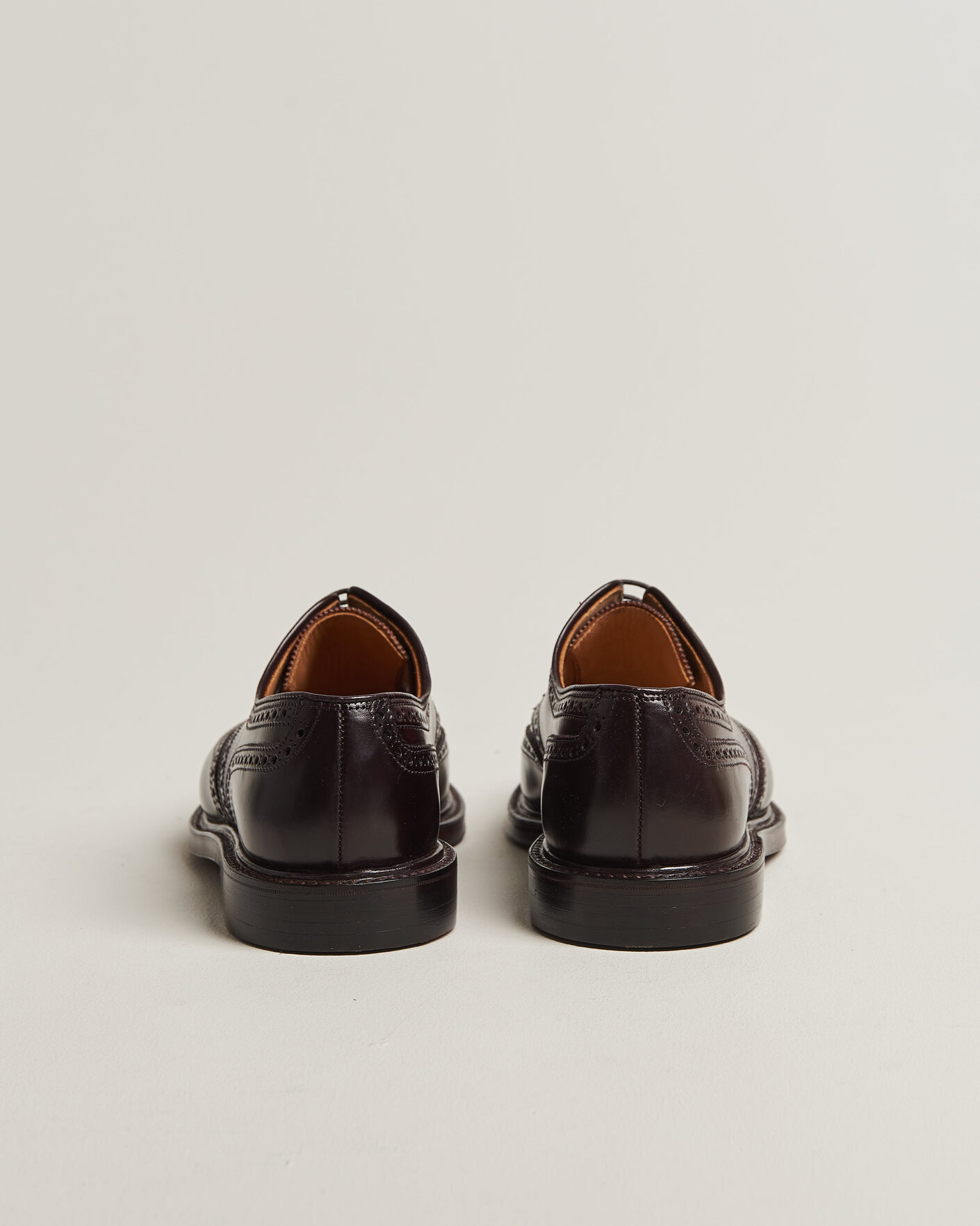 Mies | Brogue-kengät | Crockett & Jones | Pembroke Burgundy Shell Cordovan