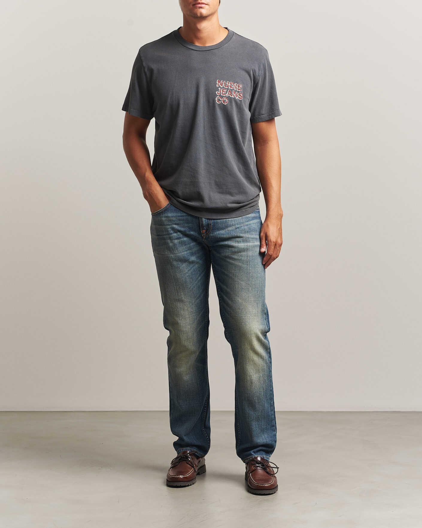 Mies | T-paidat | Nudie Jeans | Roy Life Tracks T-Shirt Antracite