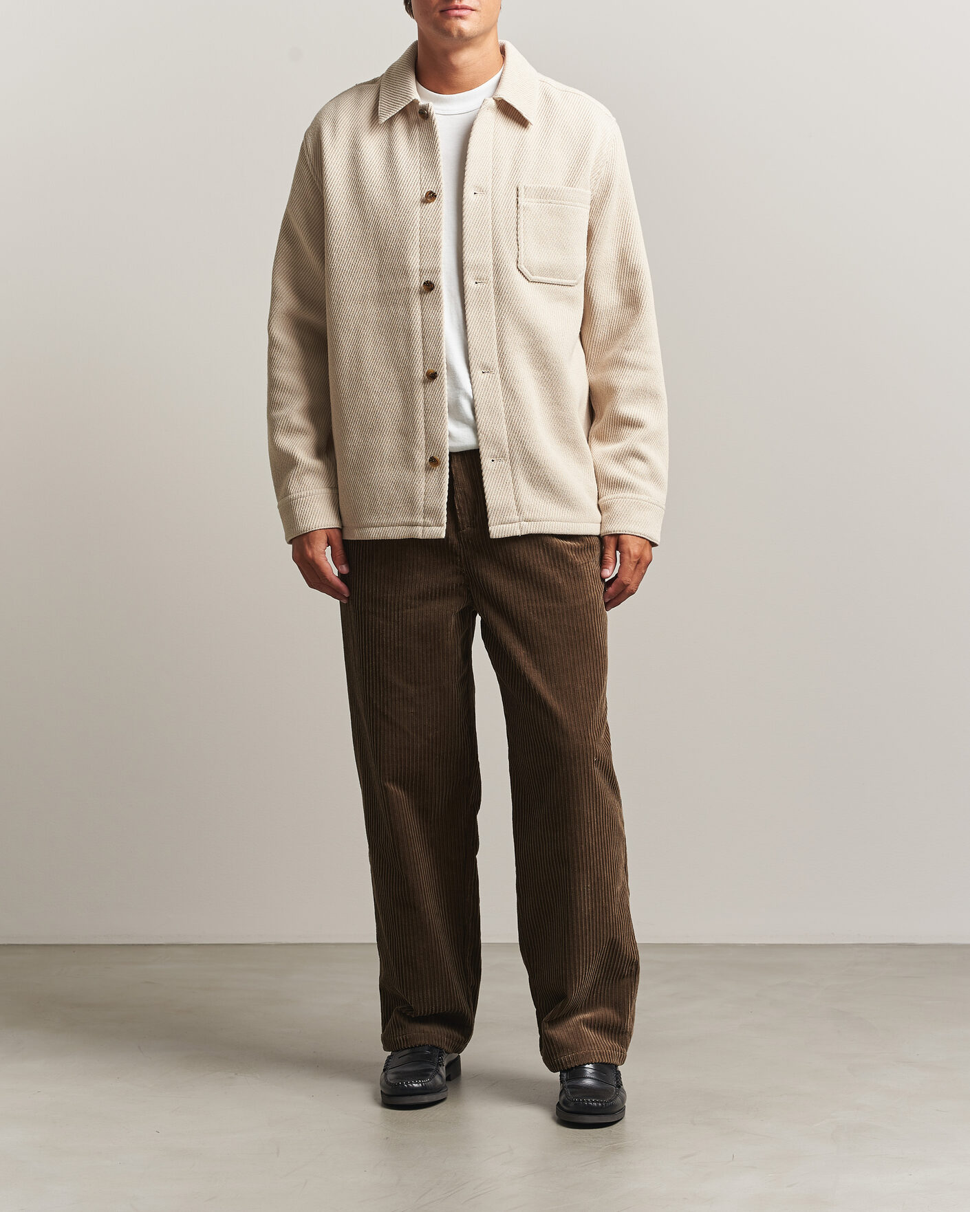 Mies | Kauluspaidat | LES DEUX | Twill Wool Overshirt Ivory