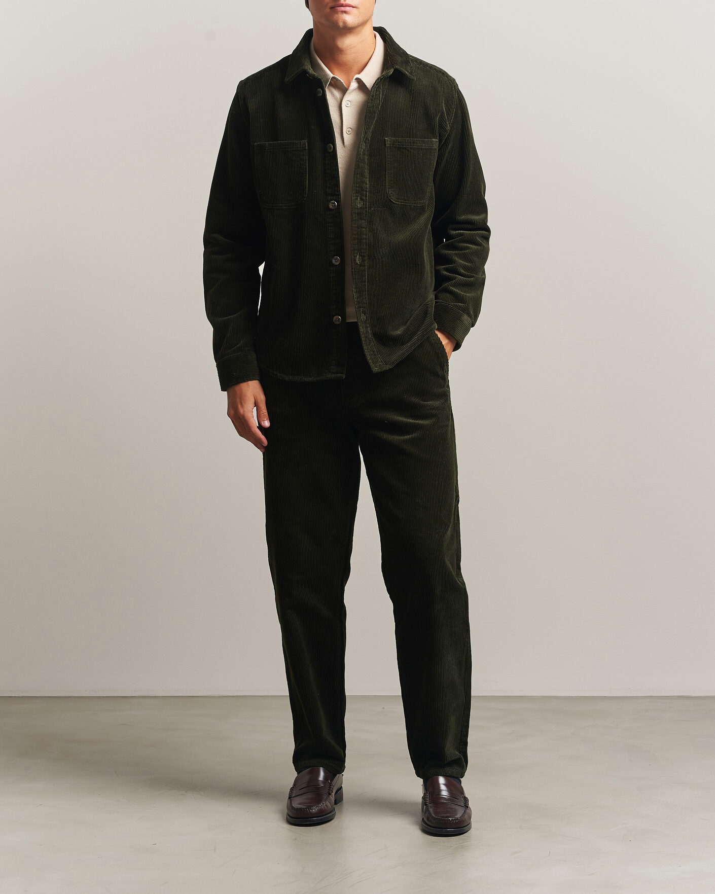 Mies | Housut | LES DEUX | Corduroy Tapered Pants Rosin Green