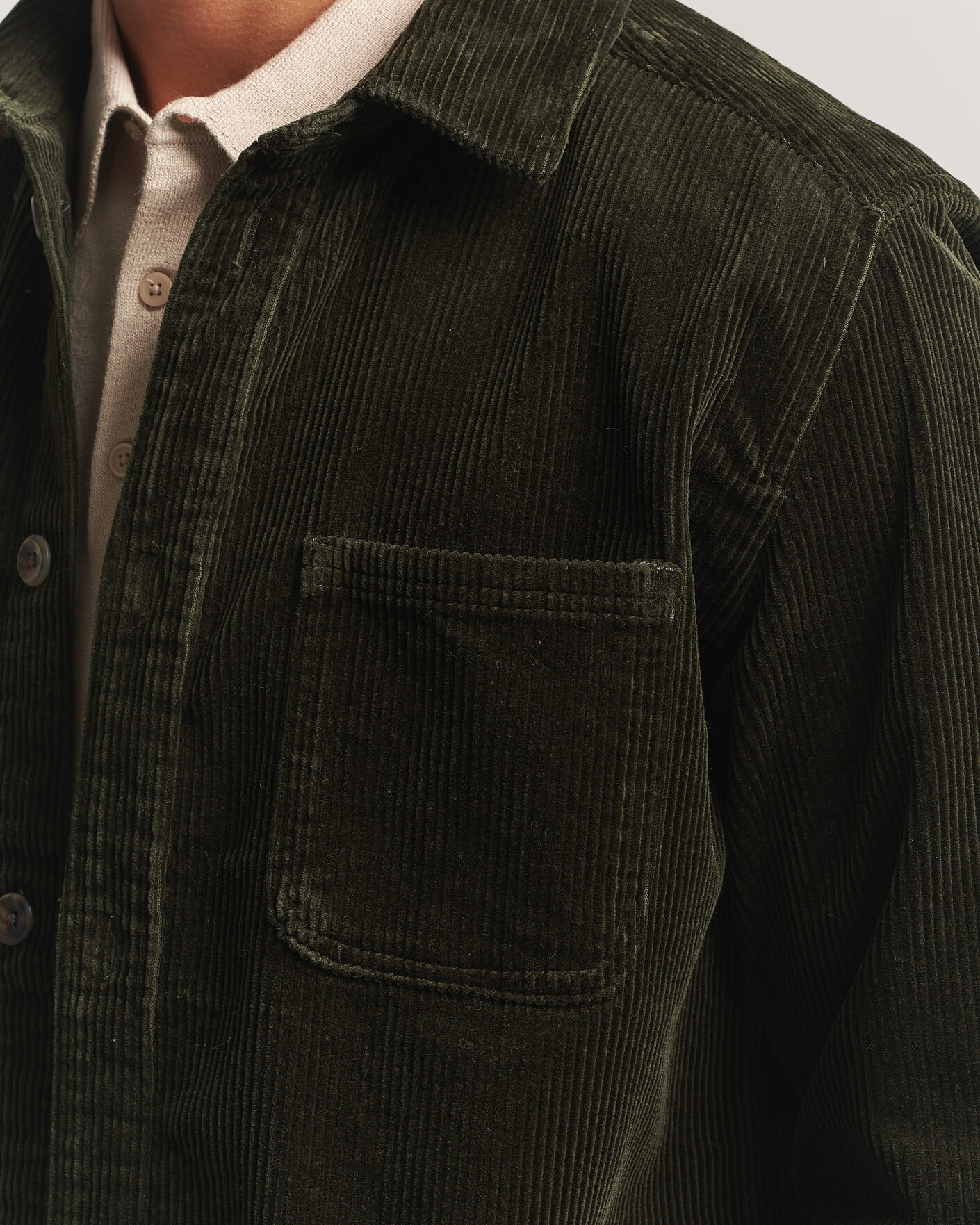 Mies | Kauluspaidat | LES DEUX | Corduroy Overshirt Rosin Green