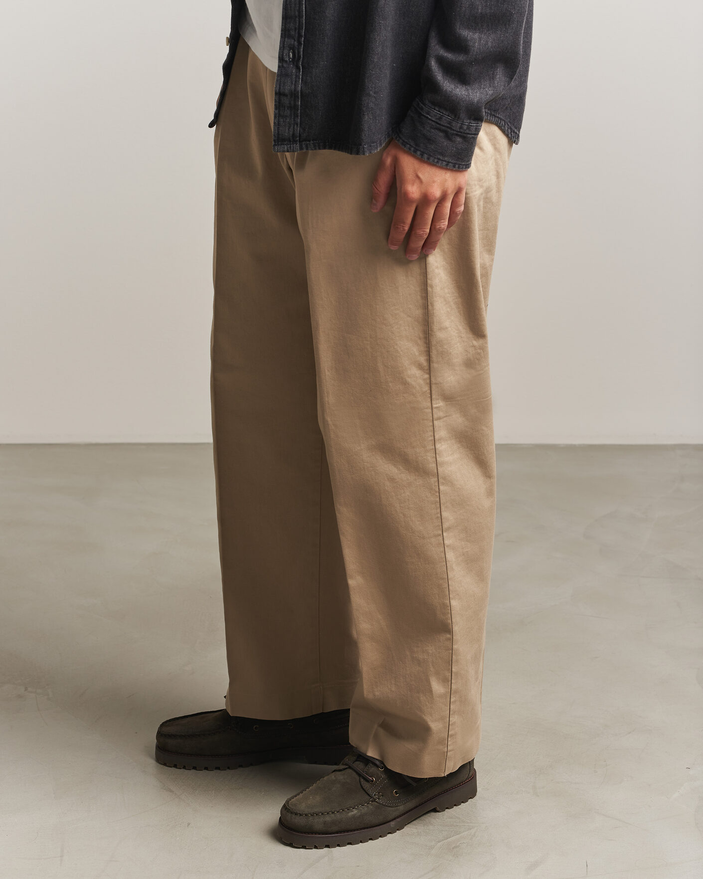 Mies | Loaferit | LES DEUX | Suede Boatshoe Rosin Green