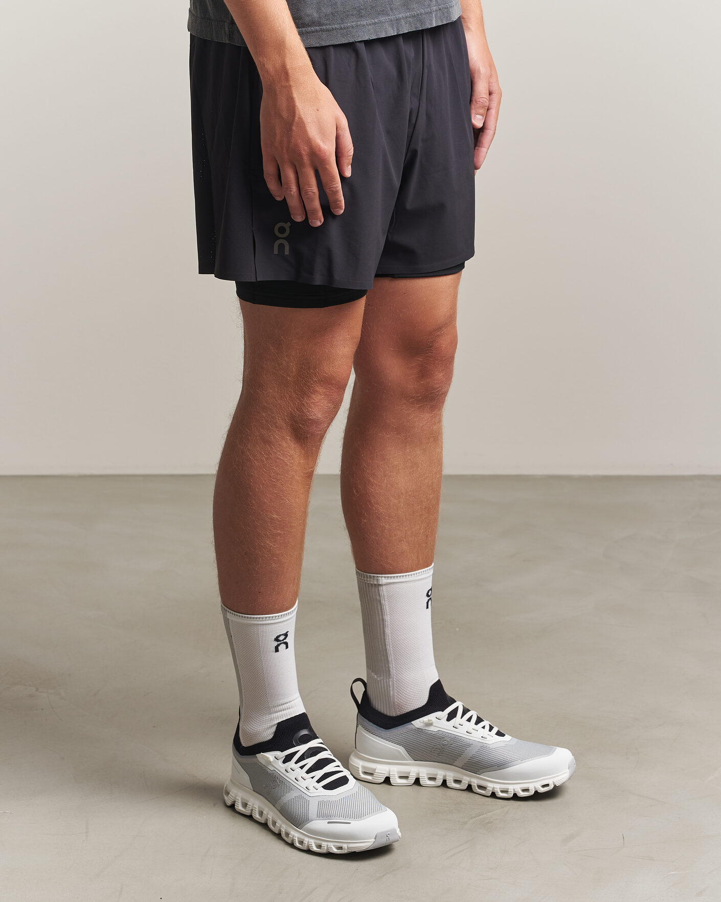 Mies | Tennarit | On | Cloud 6 Versa White/Black
