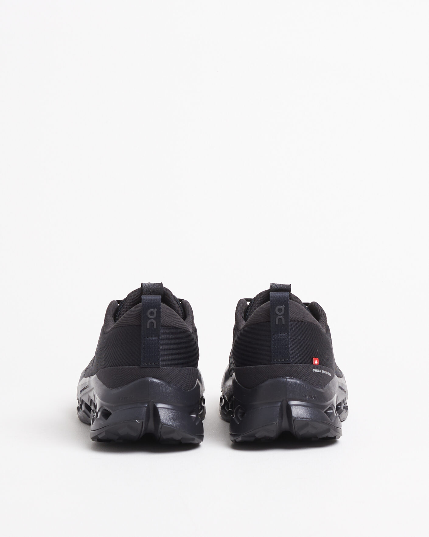 Mies | Juoksukengät | On | Cloudsurfer Trail 2 Black/Eclipse