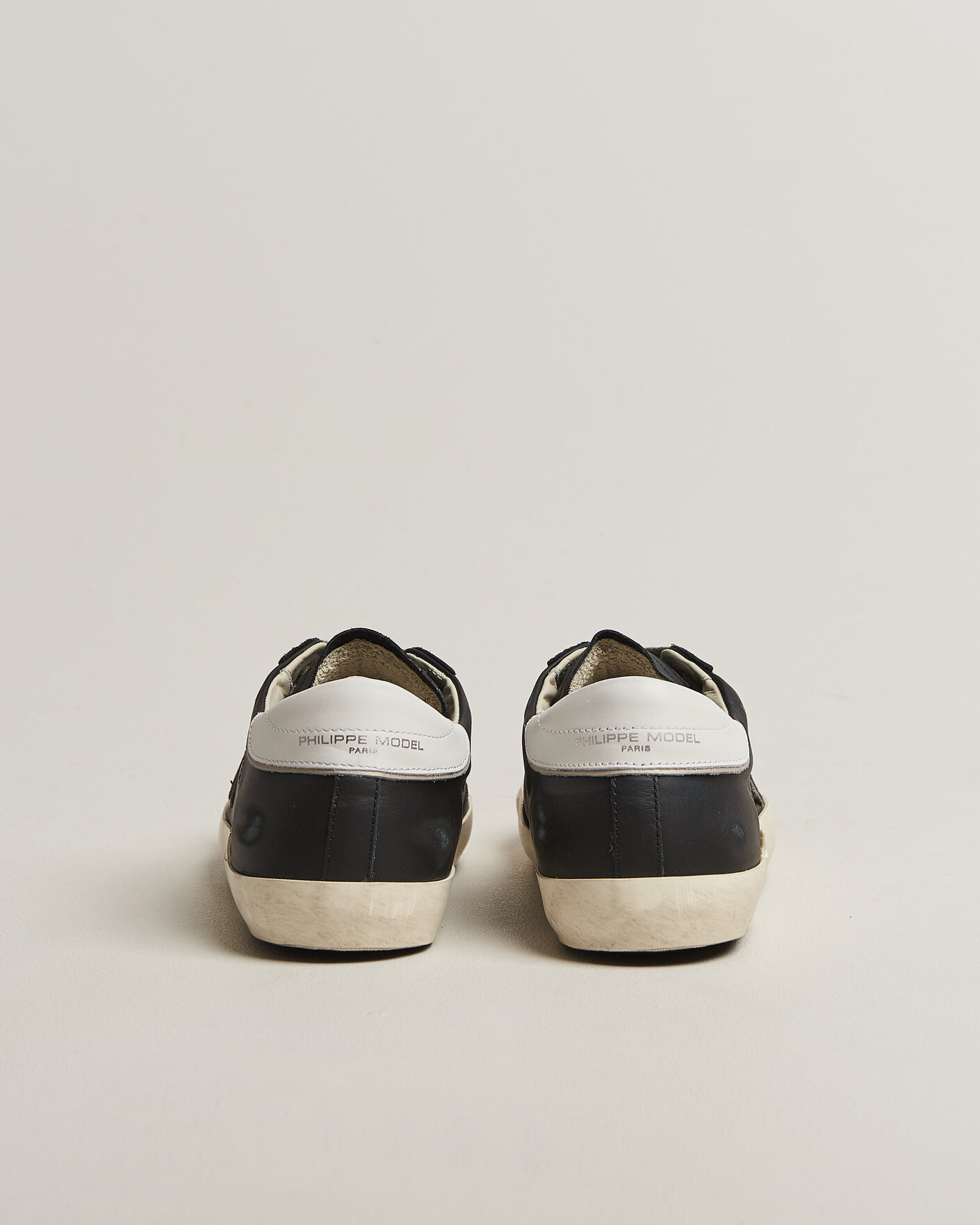 Mies | Tennarit | Philippe Model | PRSX Low Top Suede Sneaker Black/White