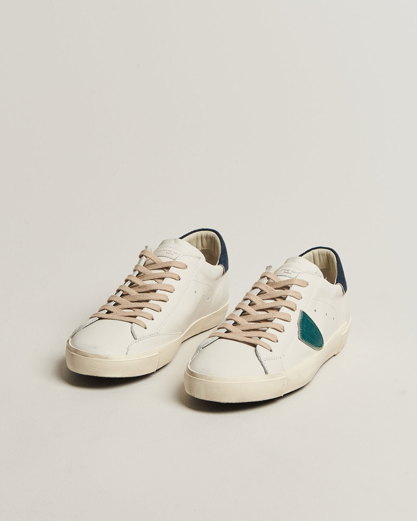 Mies | Tennarit | Philippe Model | PRSX Low Top Suede Sneaker White/Blue