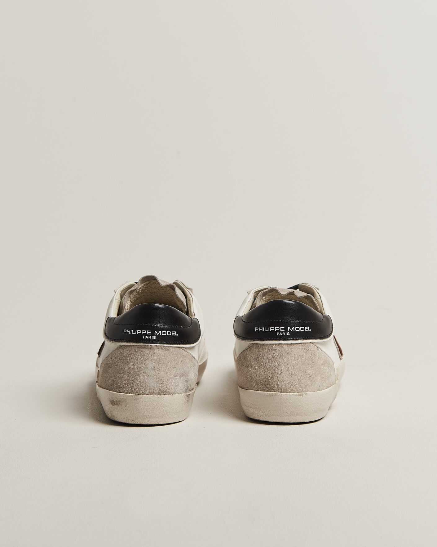 Mies | Tennarit | Philippe Model | PRSX Low Top Suede Sneaker White/Black