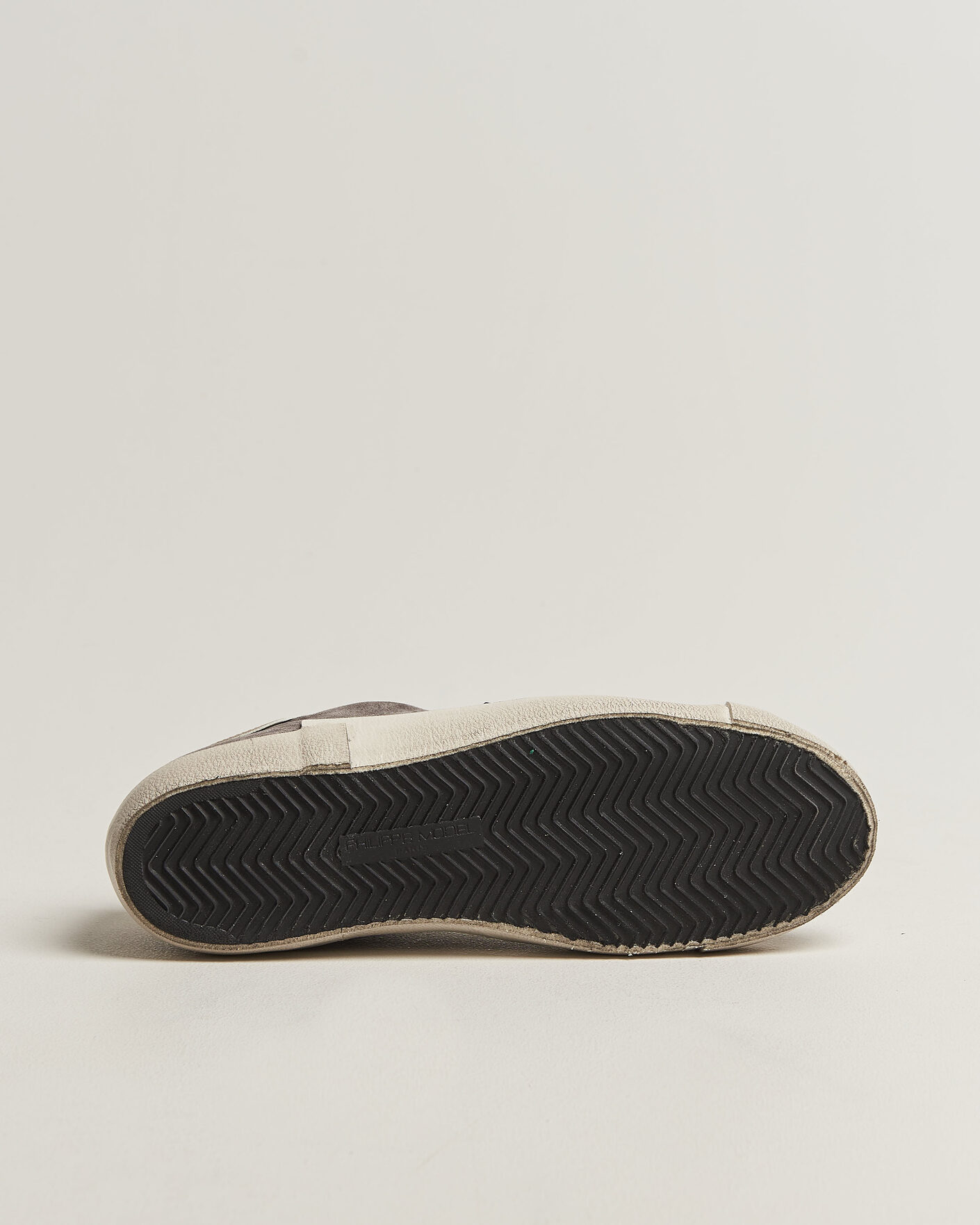 Mies | Tennarit | Philippe Model | PRSX Low Top Suede Sneaker Grey