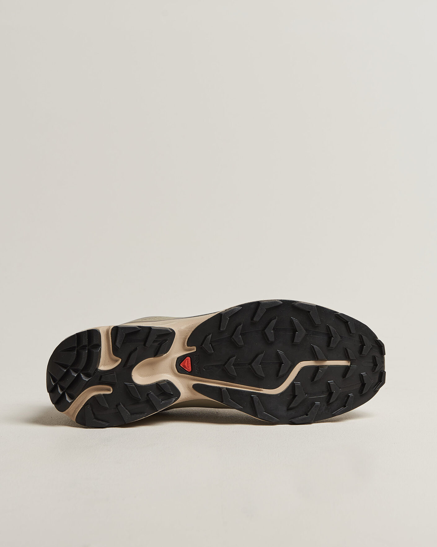Mies | Maastojuoksukengät | Salomon | XT-6 GTX Sneakers White Pepper/Silver Sage
