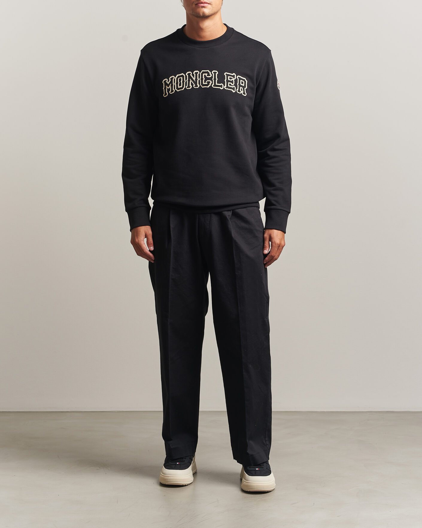 Mies | Puserot | Moncler | College Logo Sweatshirt Black