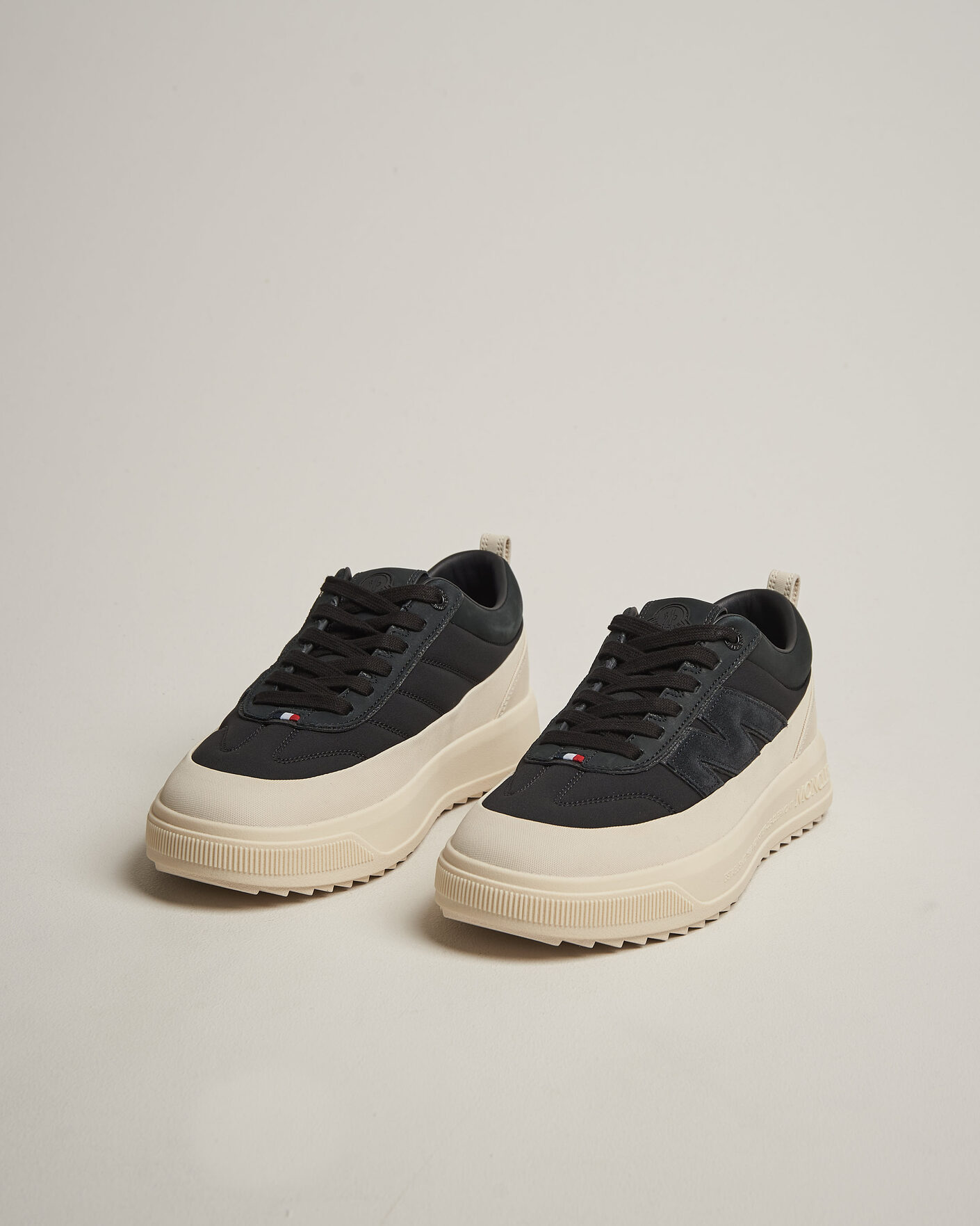 Mies | Tennarit | Moncler | Altive Low Top Sneakers Black