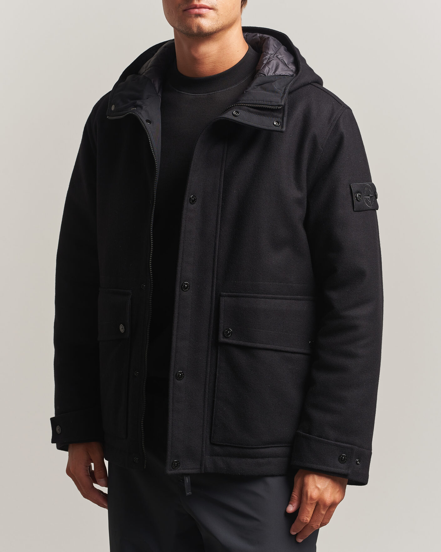 Mies | Takit | Stone Island | Ghost Wool/Nylon Flannel Short Parka Black