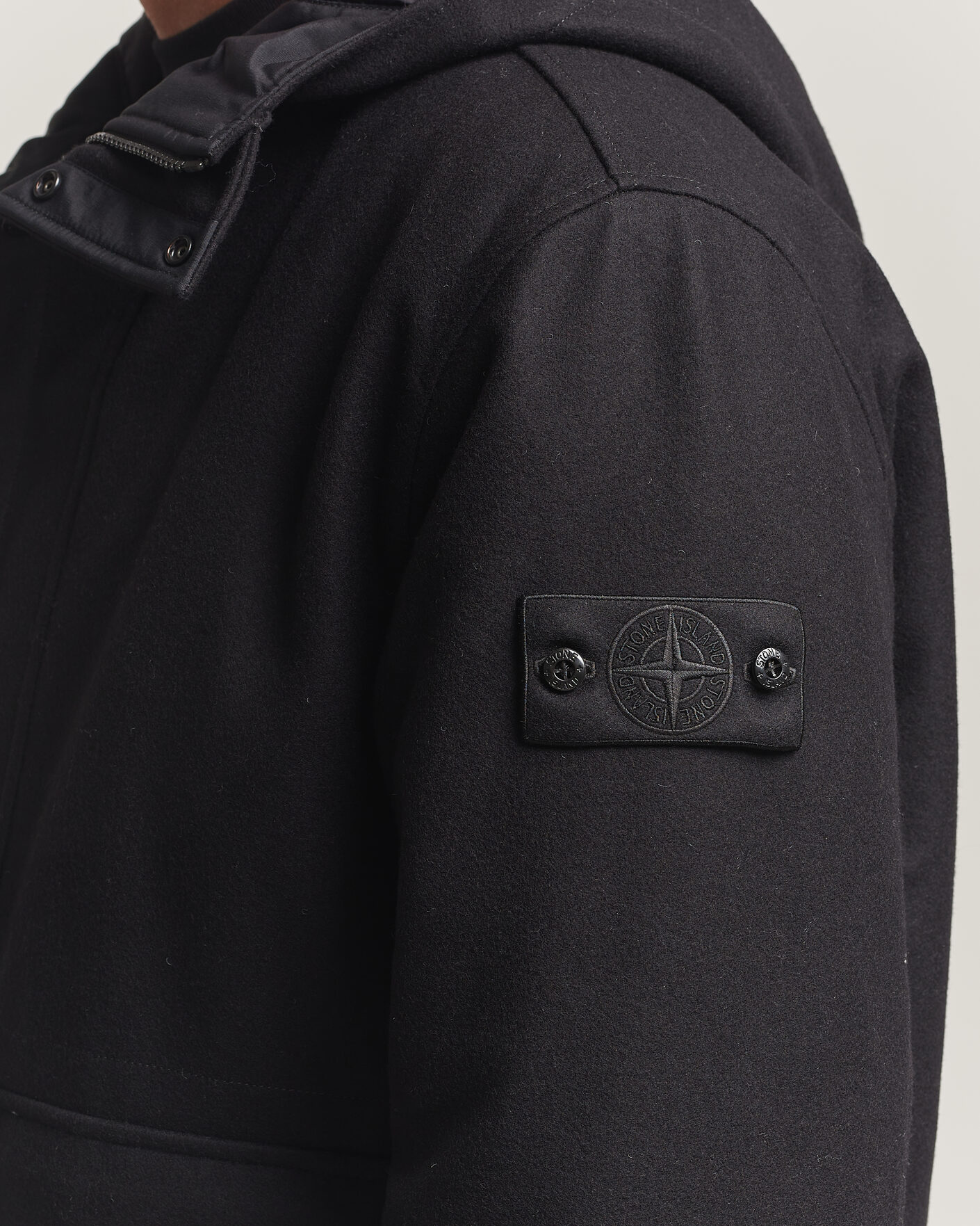 Mies | Takit | Stone Island | Ghost Wool/Nylon Flannel Short Parka Black