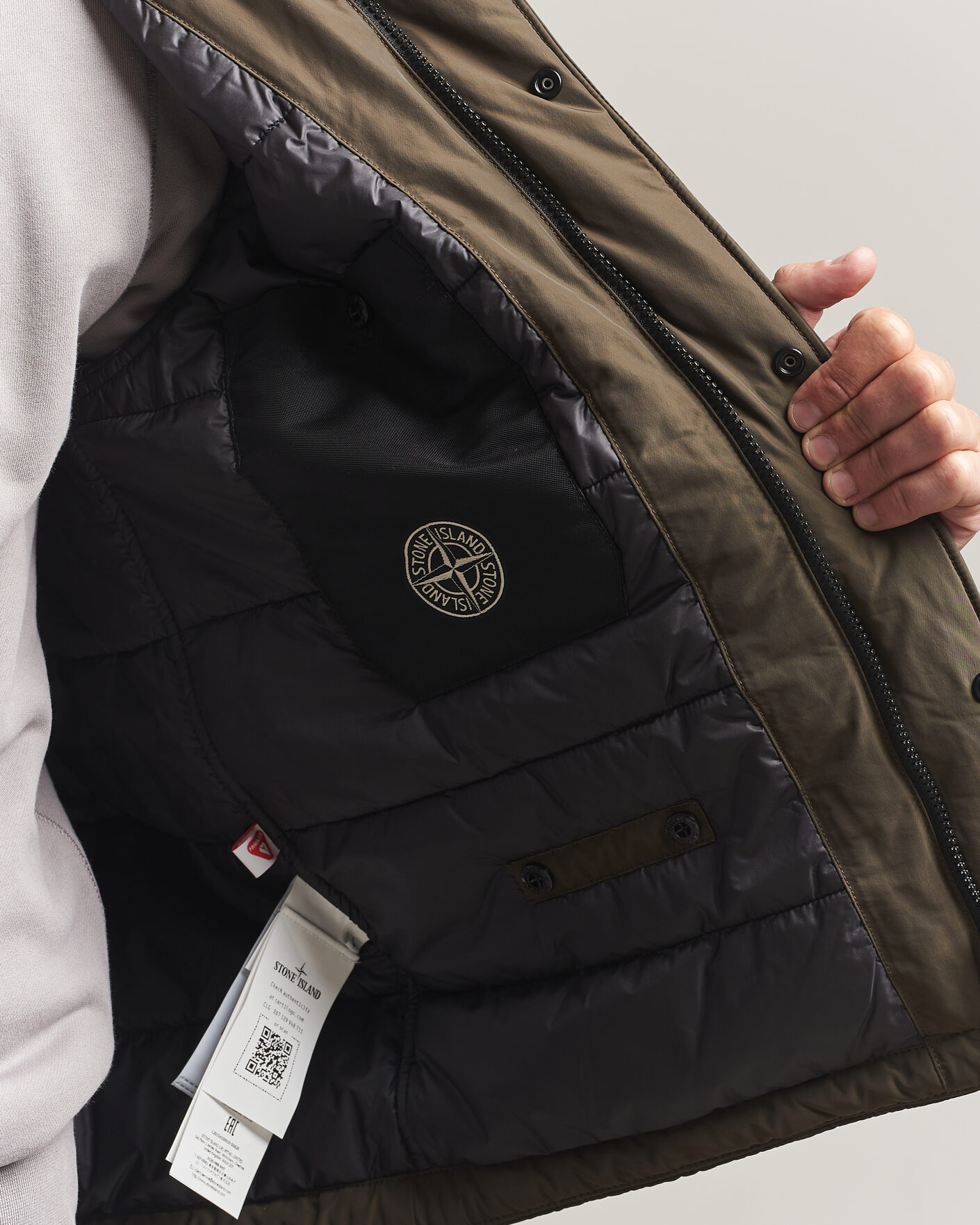 Mies | Takit | Stone Island | Micro Twill Hood Jacket Coal Grey