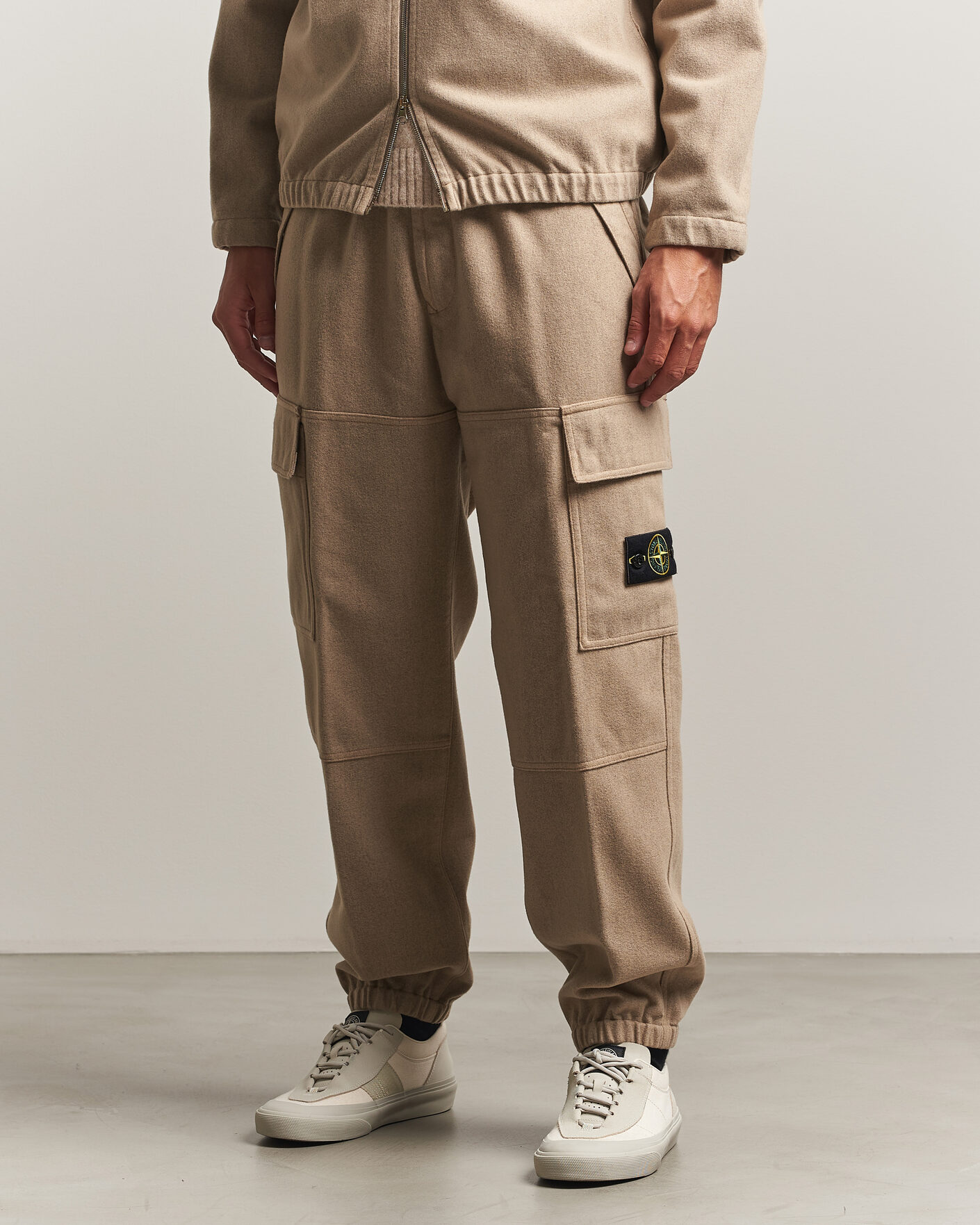 Mies | Housut | Stone Island | Wool/Nylon Flannel Cargo Trousers Biscuit