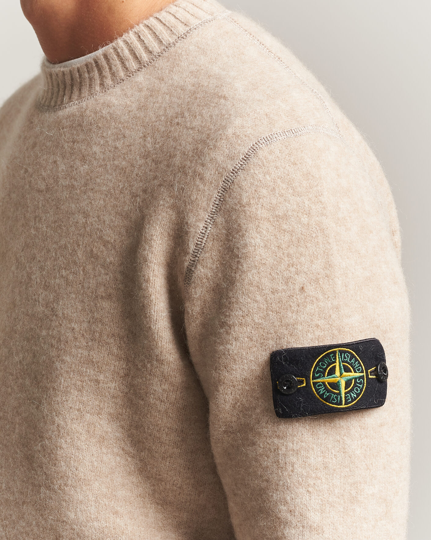 Mies | Puserot | Stone Island | Baby Alpaca Blend Contrast Crew Beige Melange
