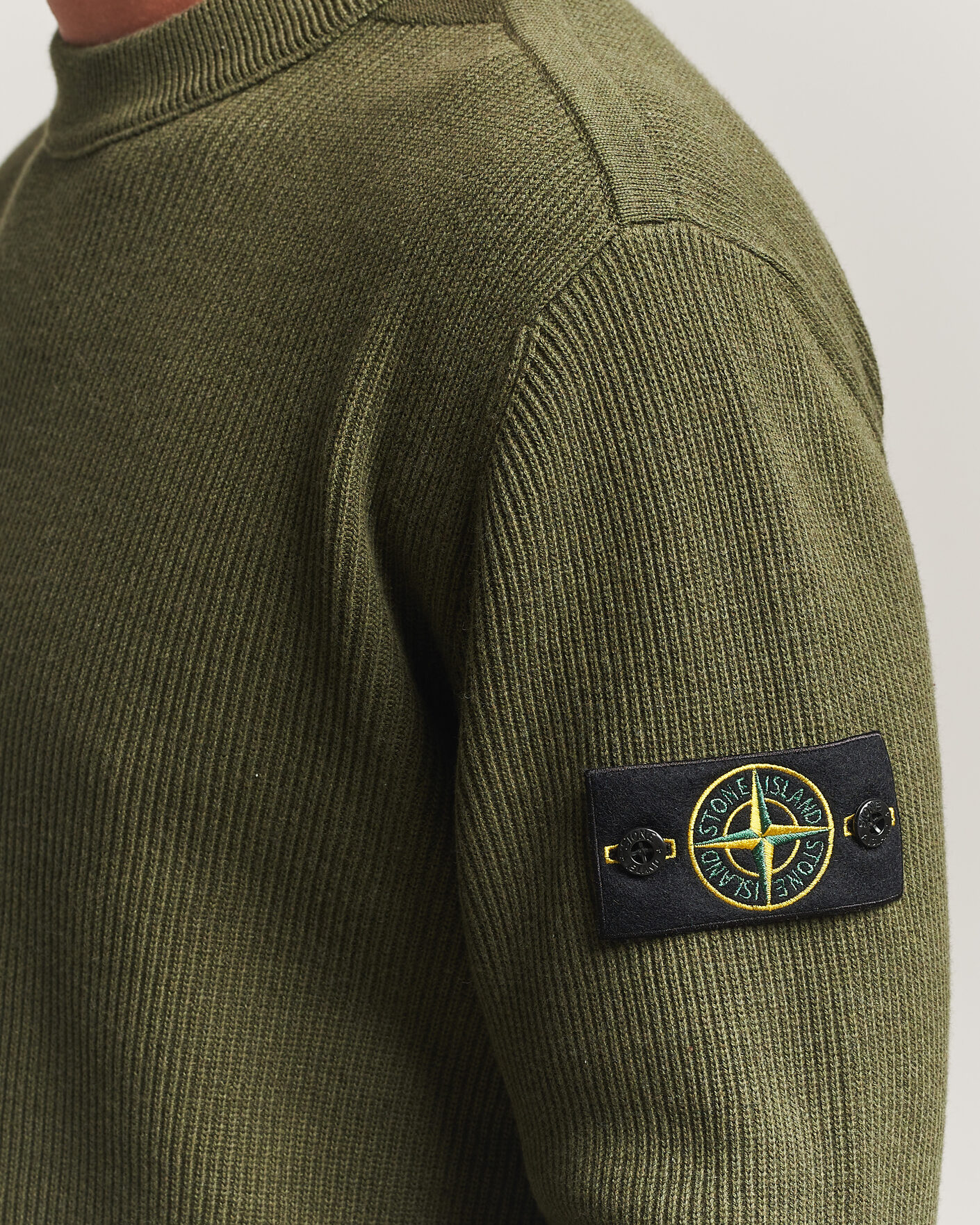 Mies | Puserot | Stone Island | Ribbed Soft Organic Cotton Crew Neck Military Green