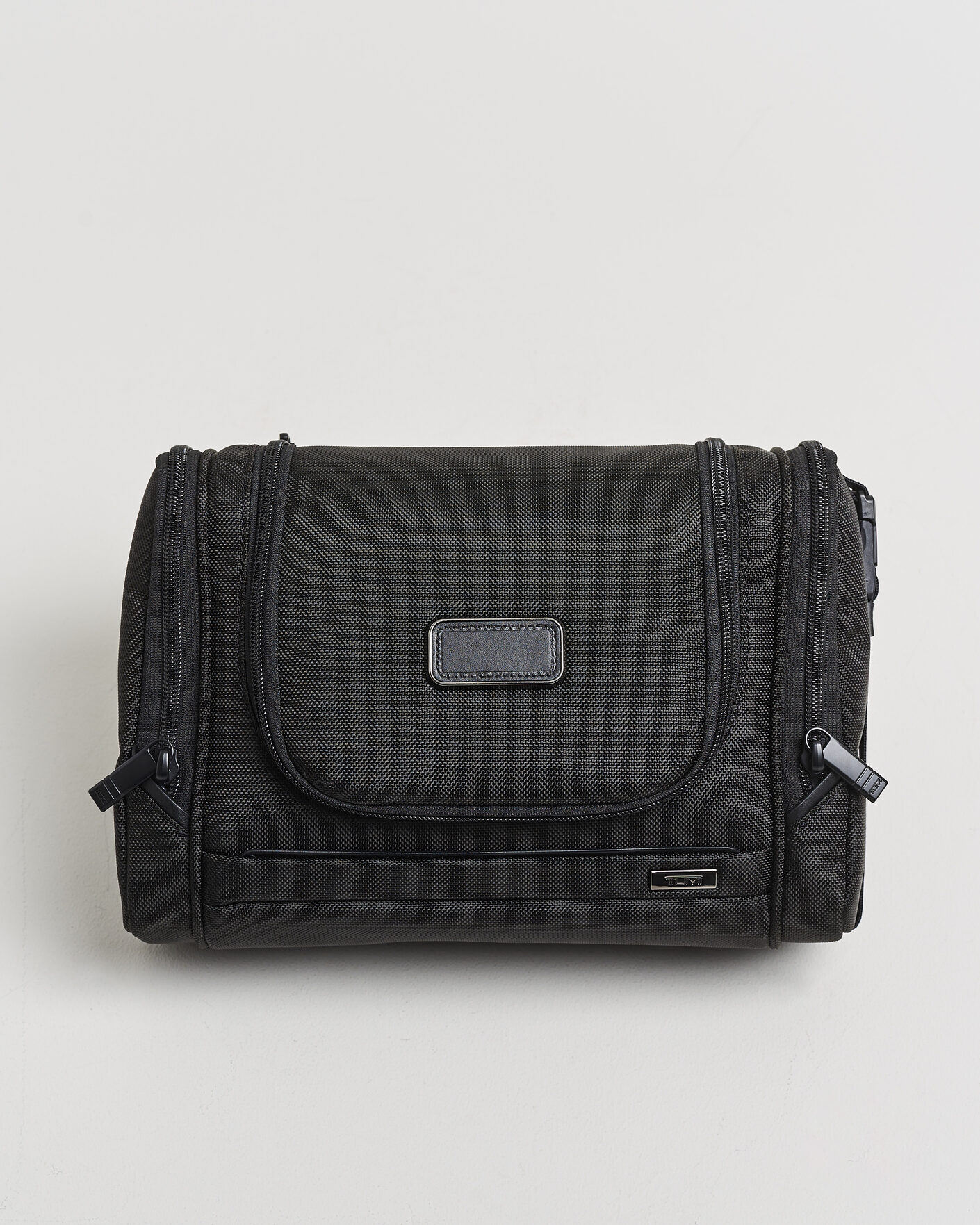 Mies | Laukut | TUMI | Alpha Hanging Travel Kit Black