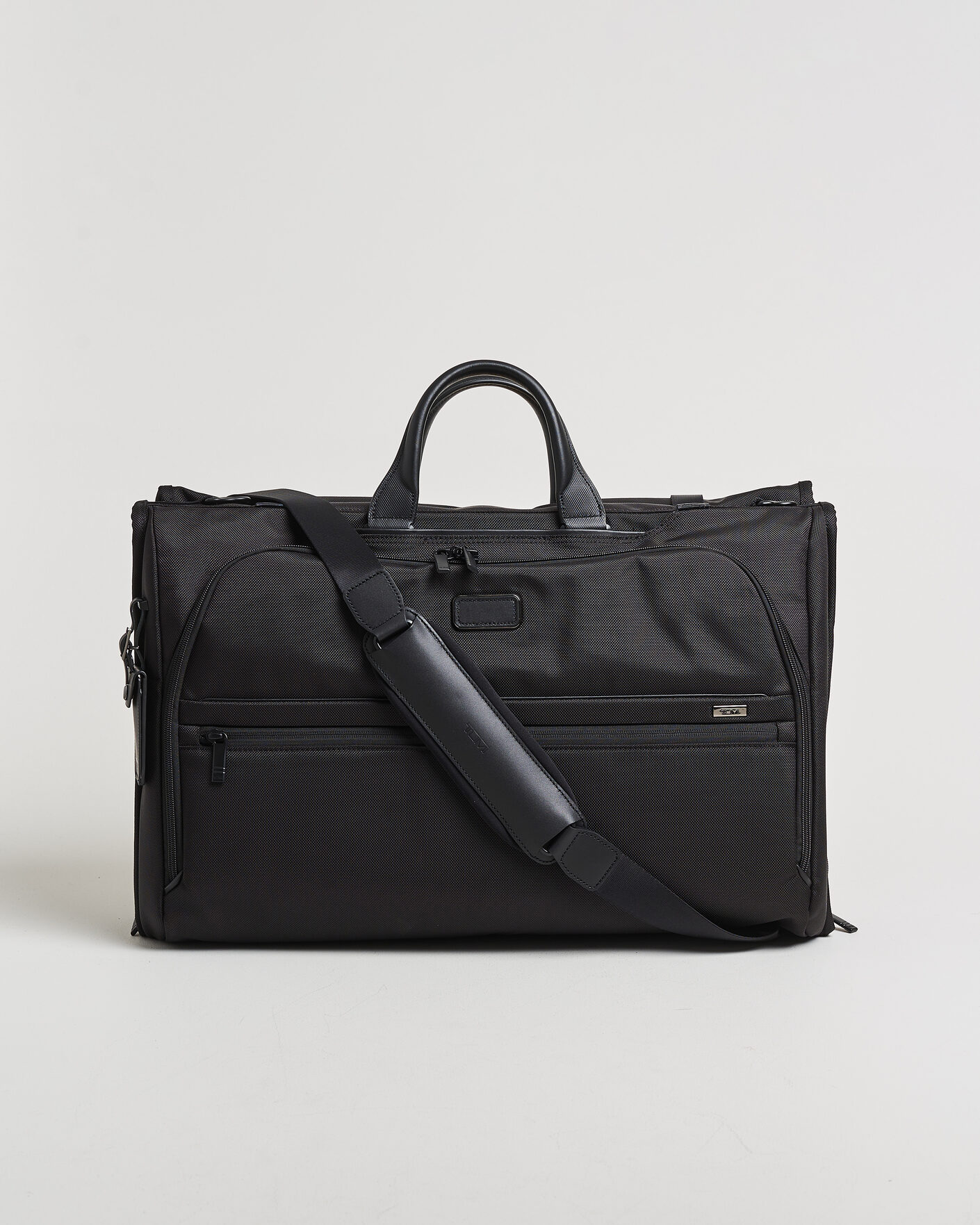 Mies | Laukut | TUMI | Alpha Garment Tri-Fold Carry On Black