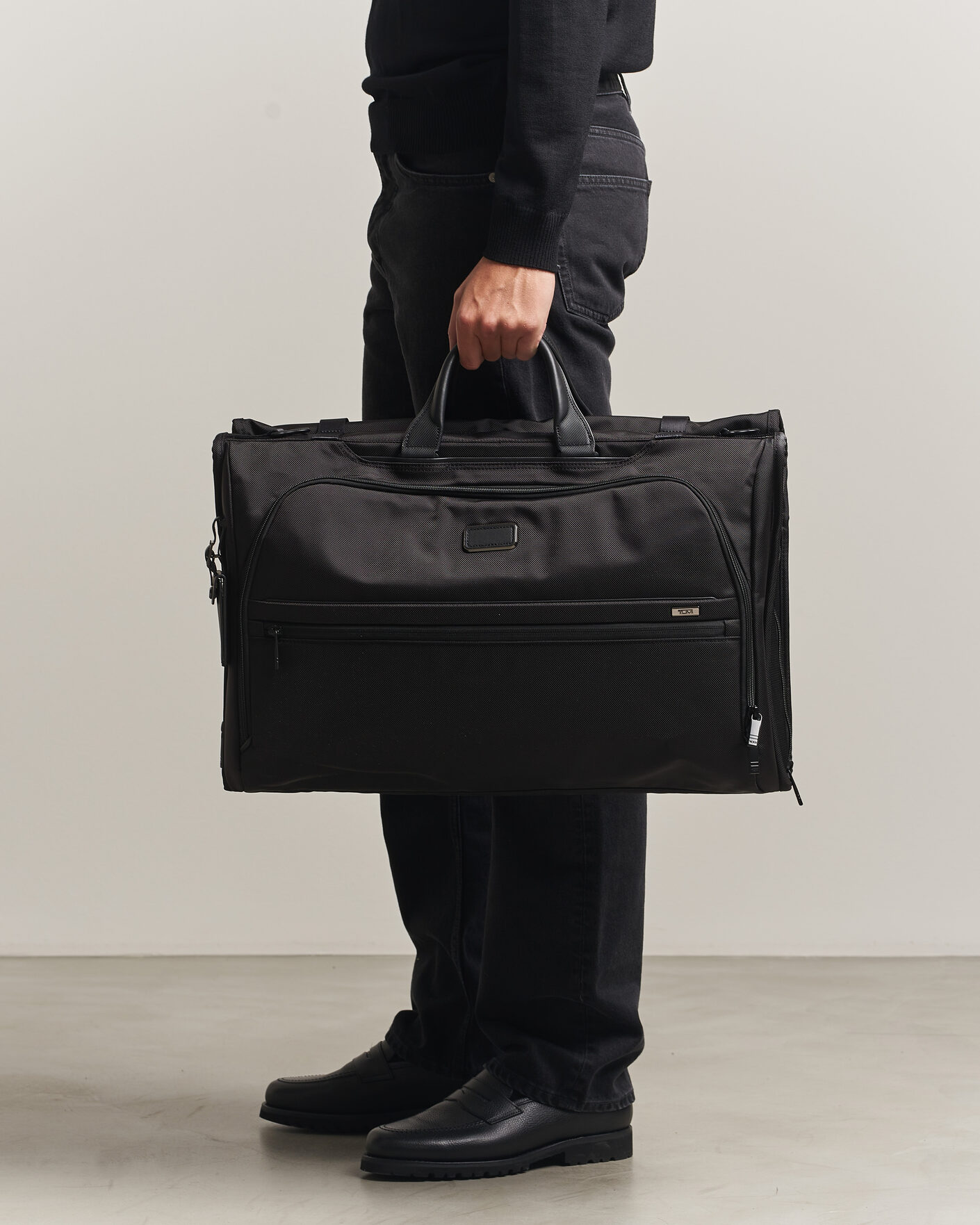Mies | Laukut | TUMI | Alpha Garment Tri-Fold Carry On Black