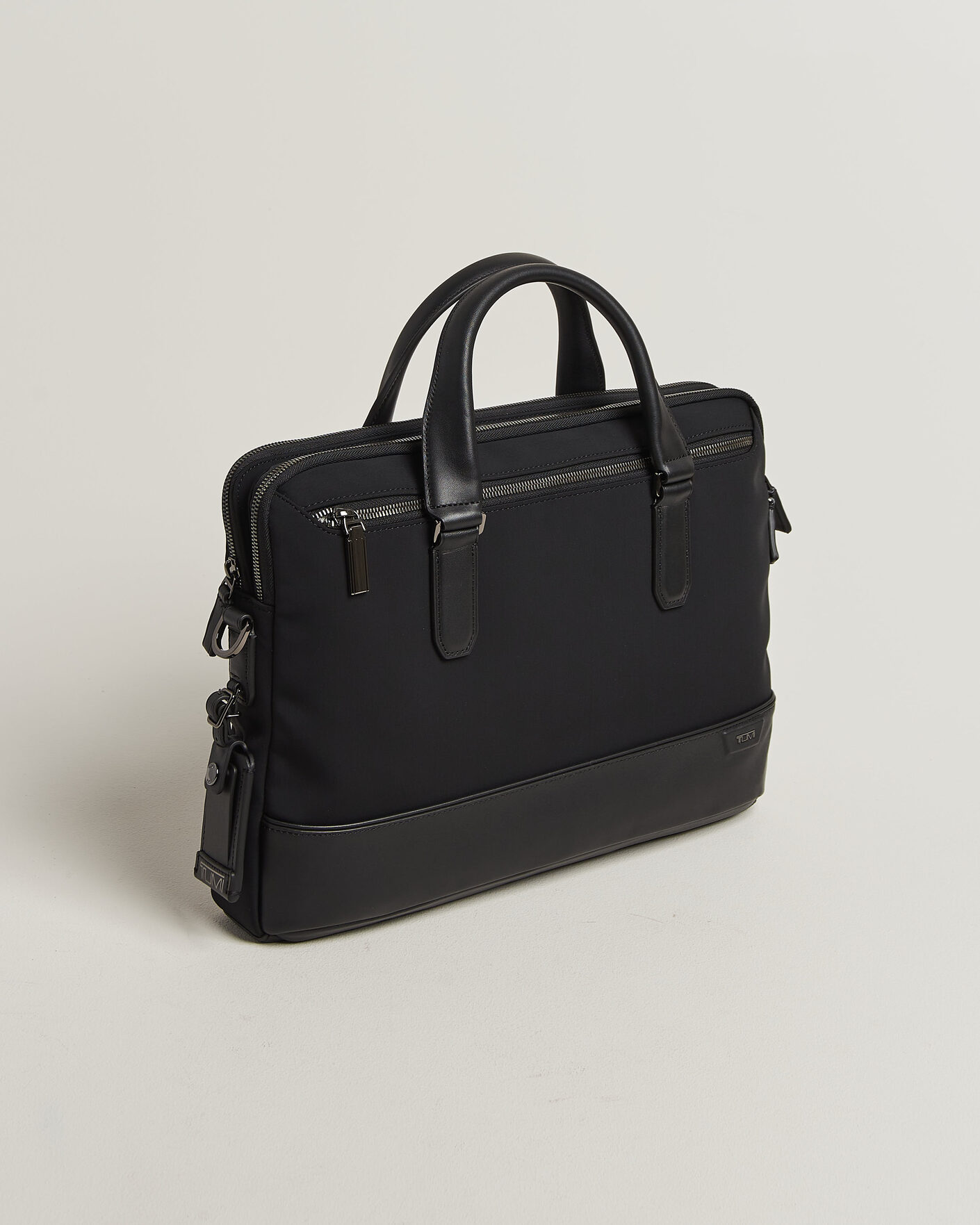 Mies | Laukut | TUMI | Harrison Sycamore Slim Nylon Brief Midnight Black