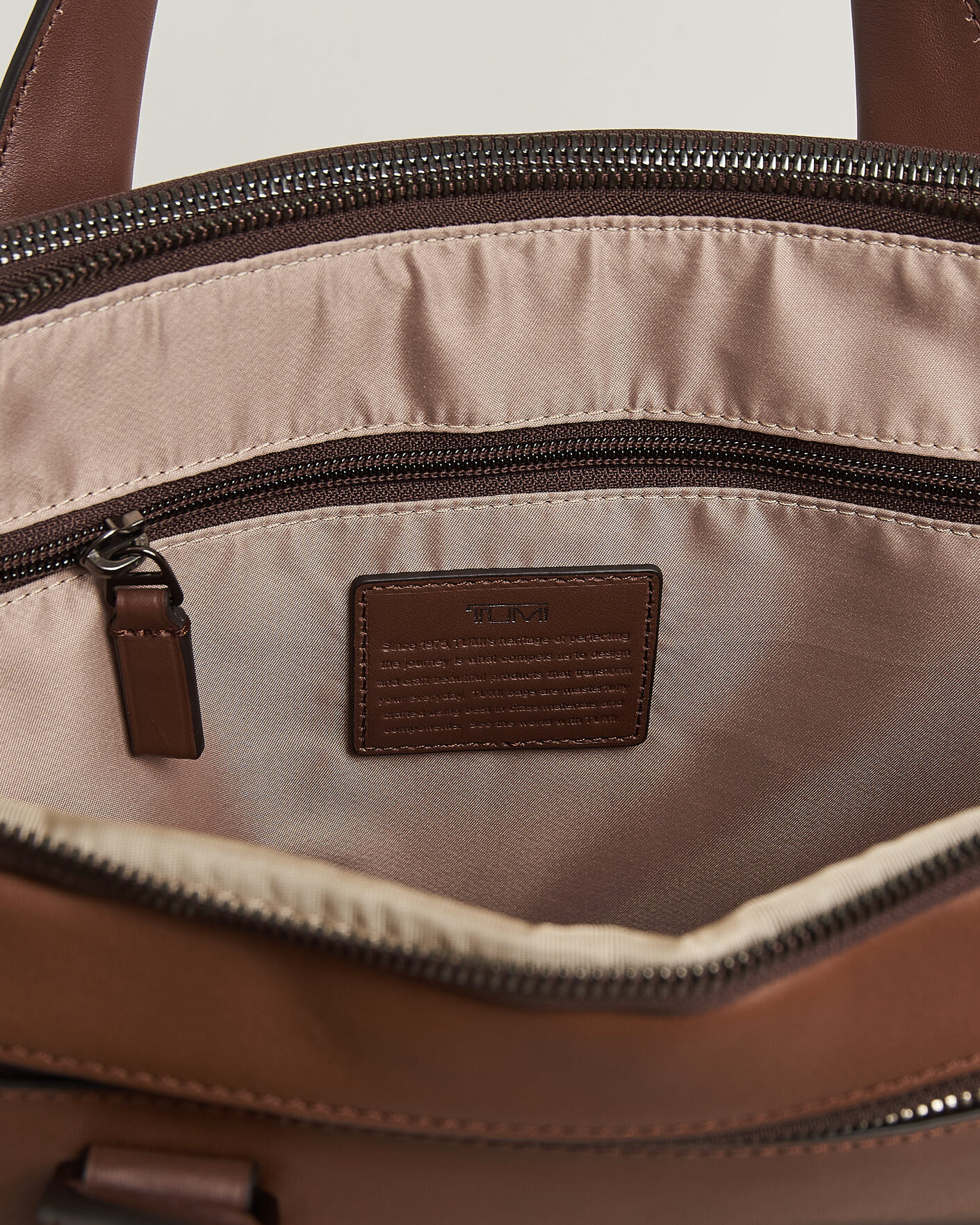 Mies | Laukut | TUMI | Harrison Sycamore Slim Leather Brief Cognac Bombe