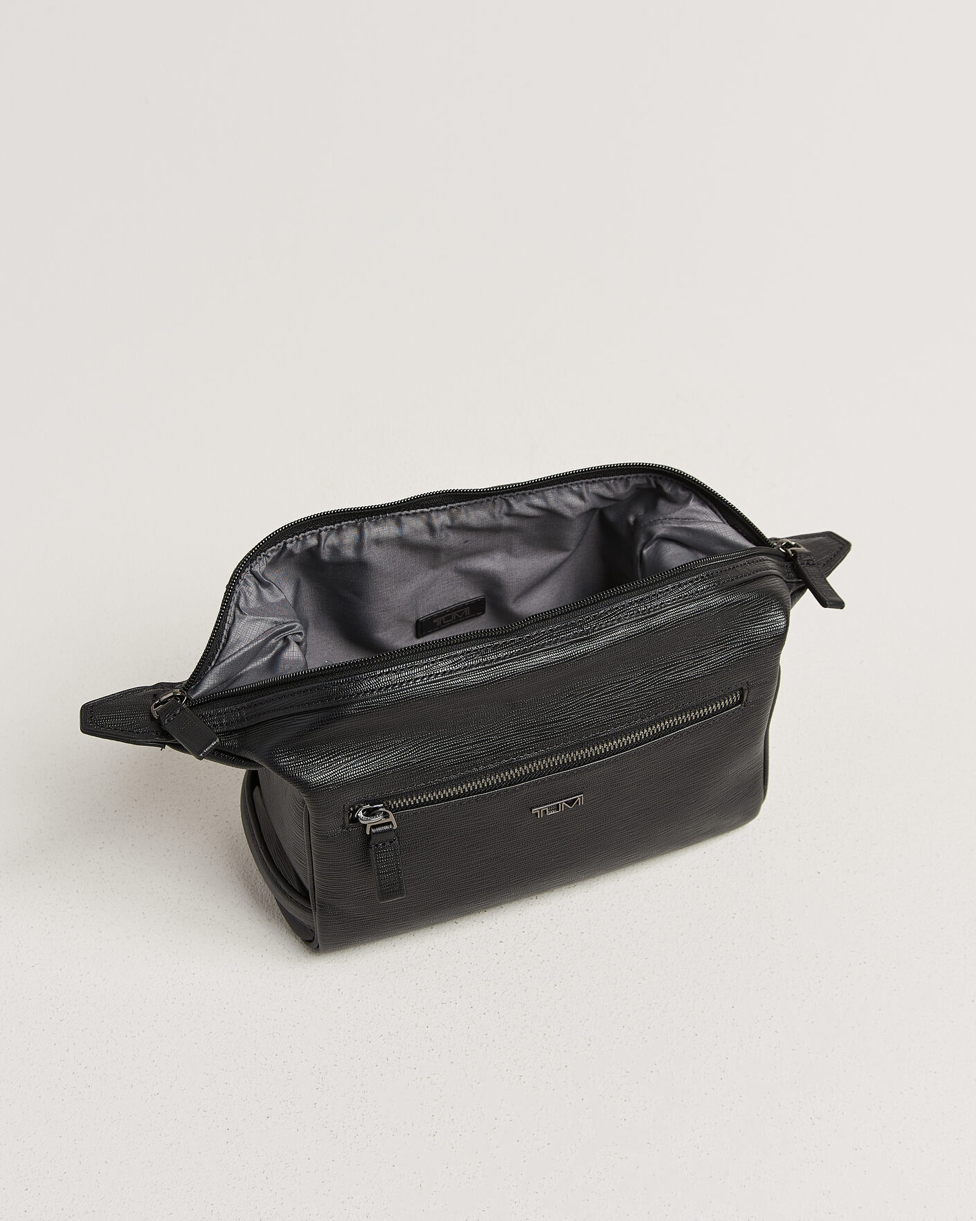 Mies | Laukut | TUMI | Framed Travel Kit Black