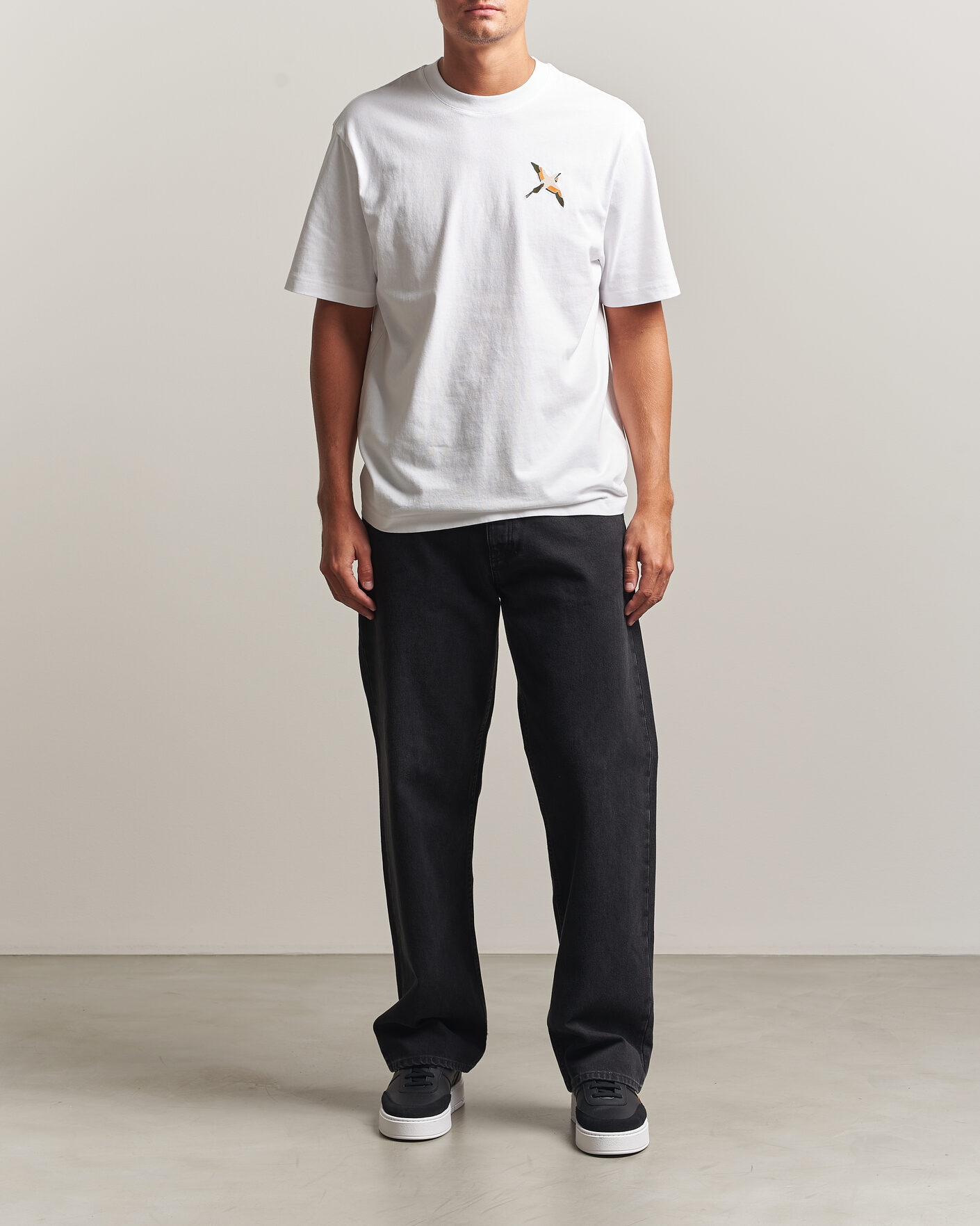 Mies | T-paidat | Axel Arigato | Micro Bee Birt T-Shirt White