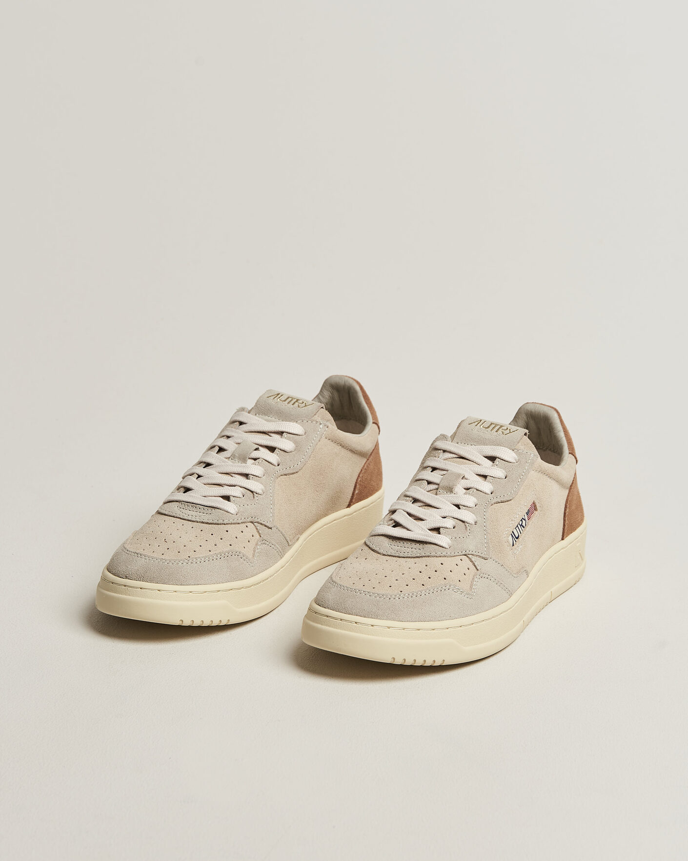 Mies | Tennarit | Autry | Medalist Low Suede Mix Sneaker Brown/Beige/White