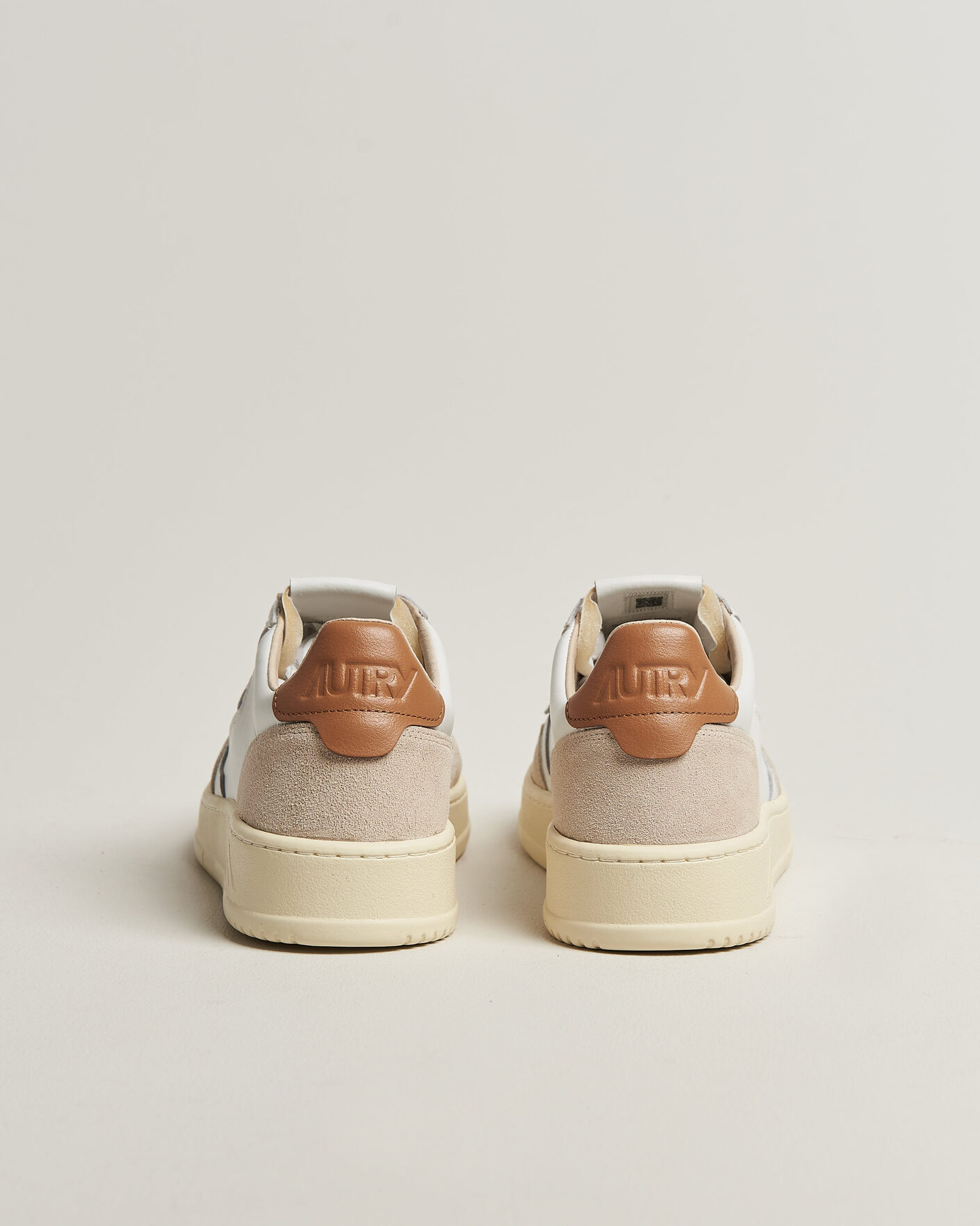Mies | Tennarit | Autry | Medalist Low Leather/Suede Sneaker White/Lion