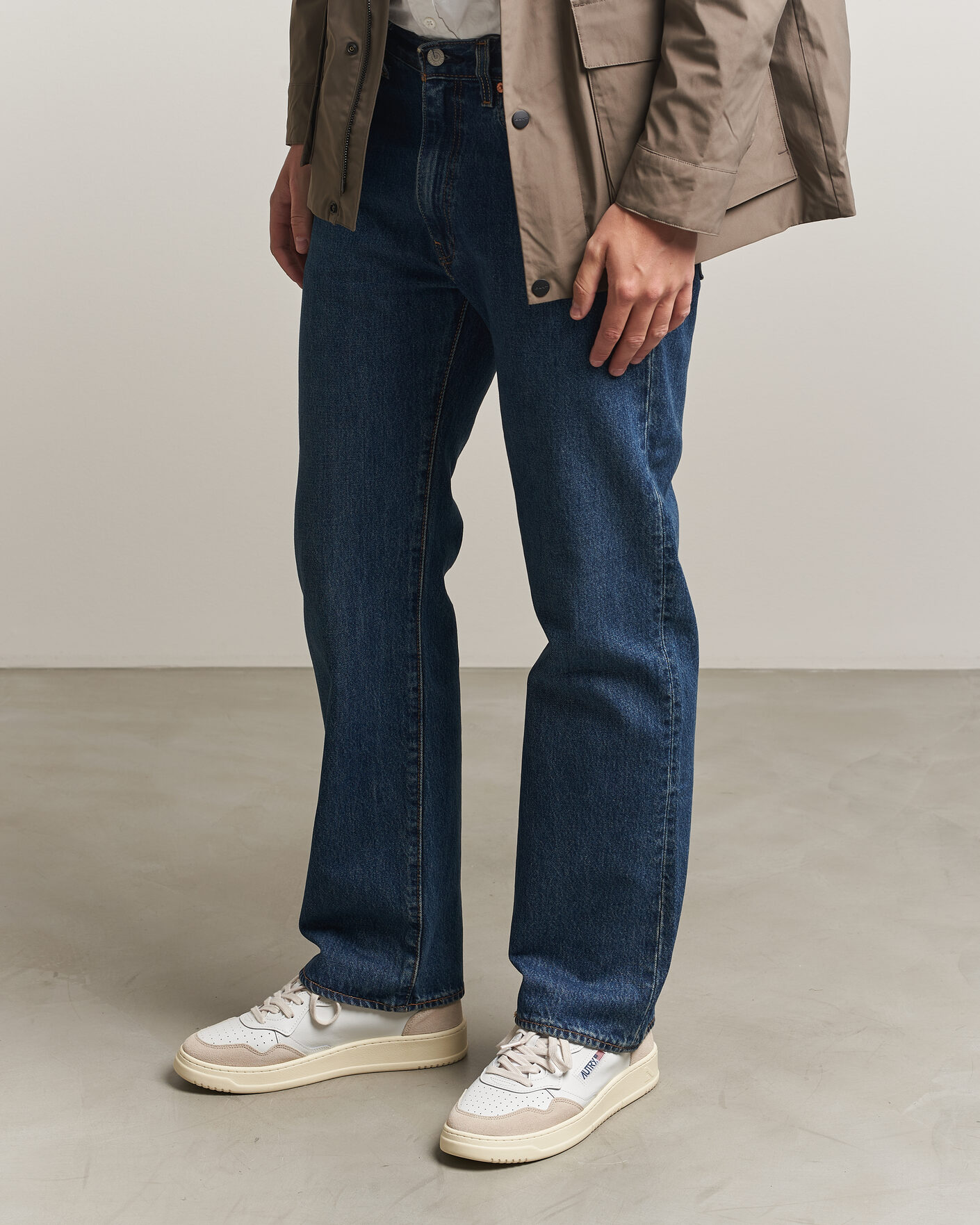 Mies | Tennarit | Autry | Medalist Low Leather/Suede Sneaker White/Lion
