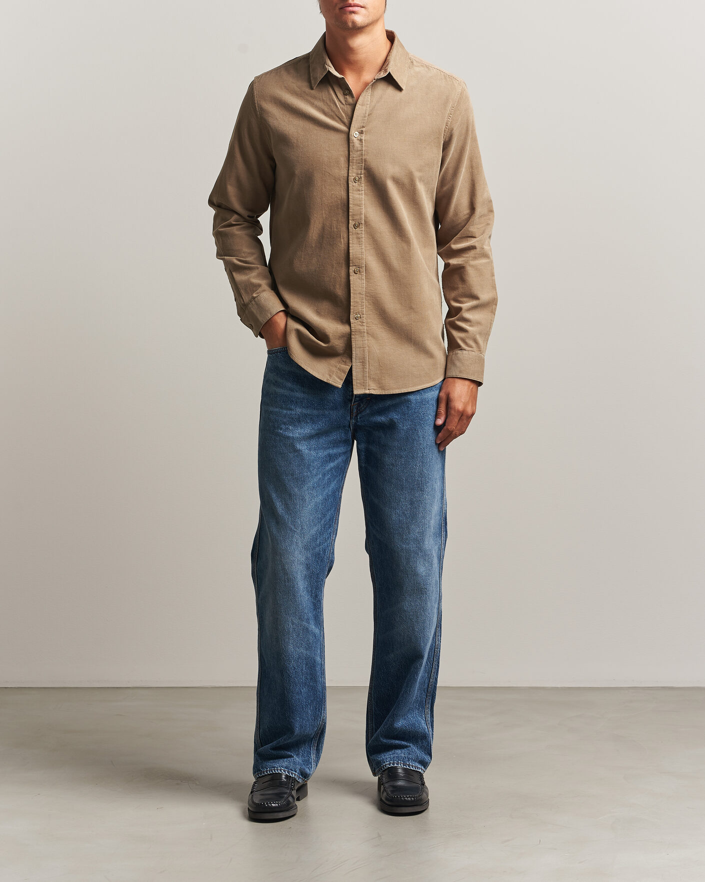 Mies | Kauluspaidat | Samsøe Samsøe | Liam Baby Cord Shirt Lead Gray