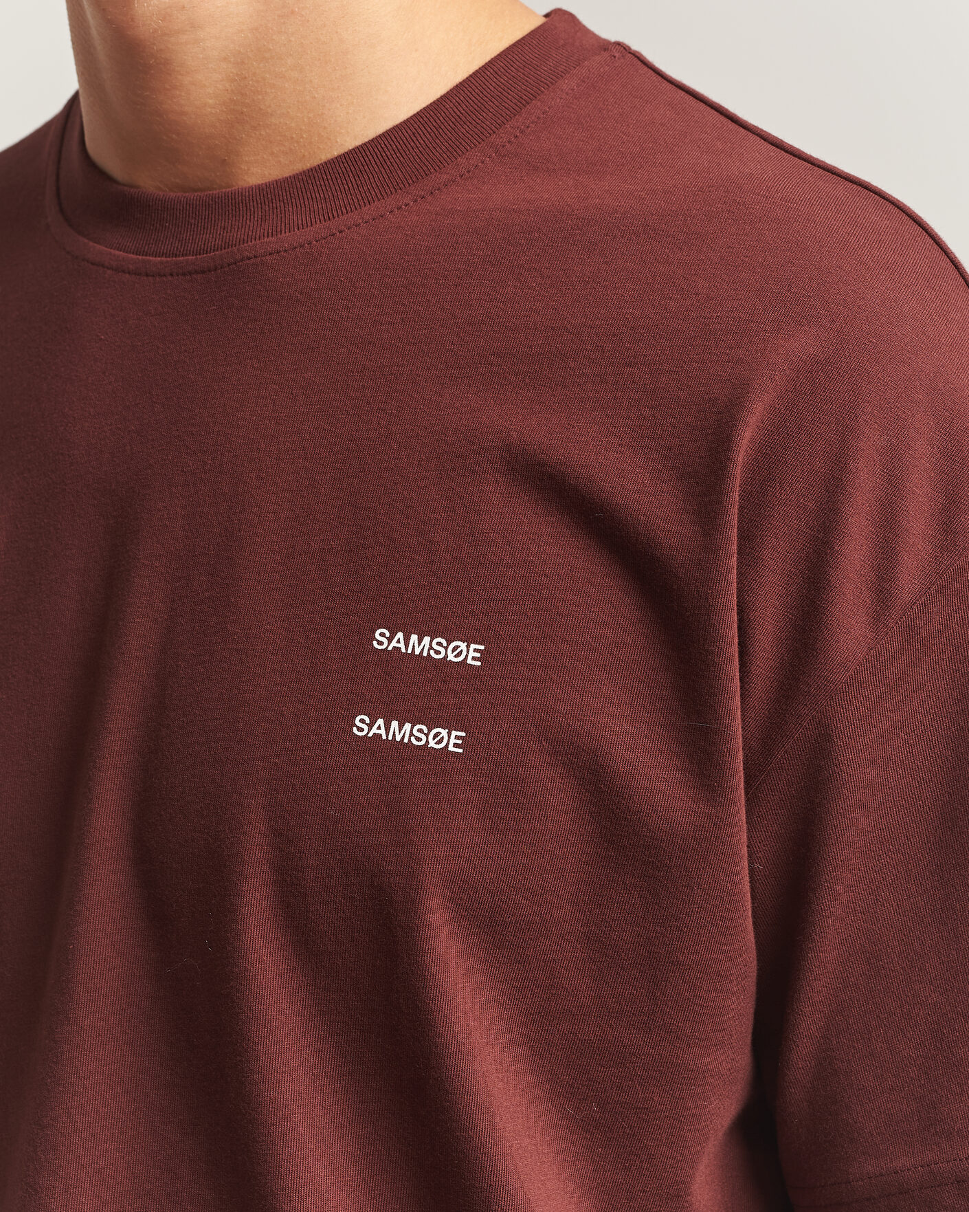 Mies | T-paidat | Samsøe Samsøe | Joel Organic Cotton T-Shirt Bitter Chocolate