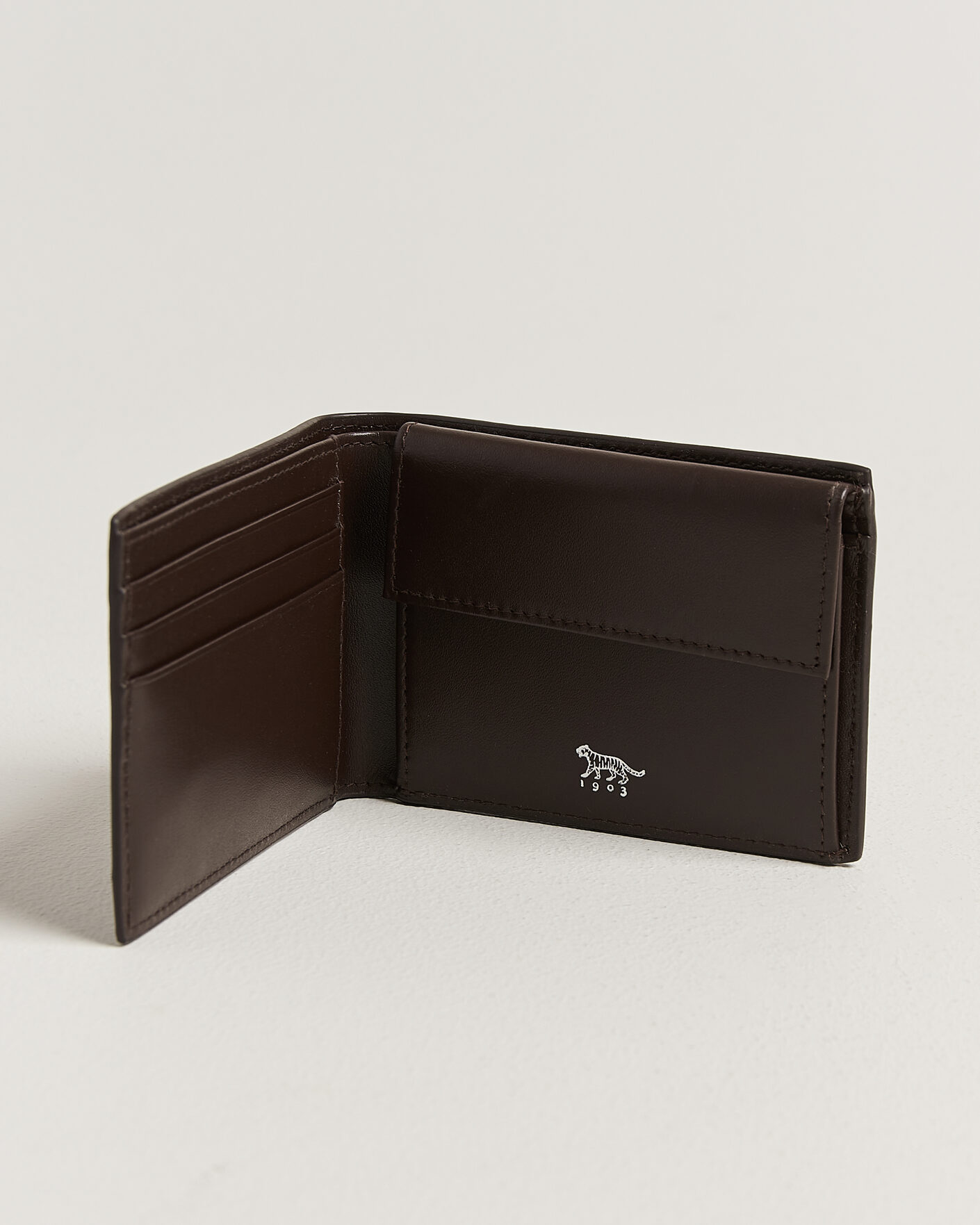Mies | Lompakot | Tiger of Sweden | Wivalius Leather Wallet Dark Brown