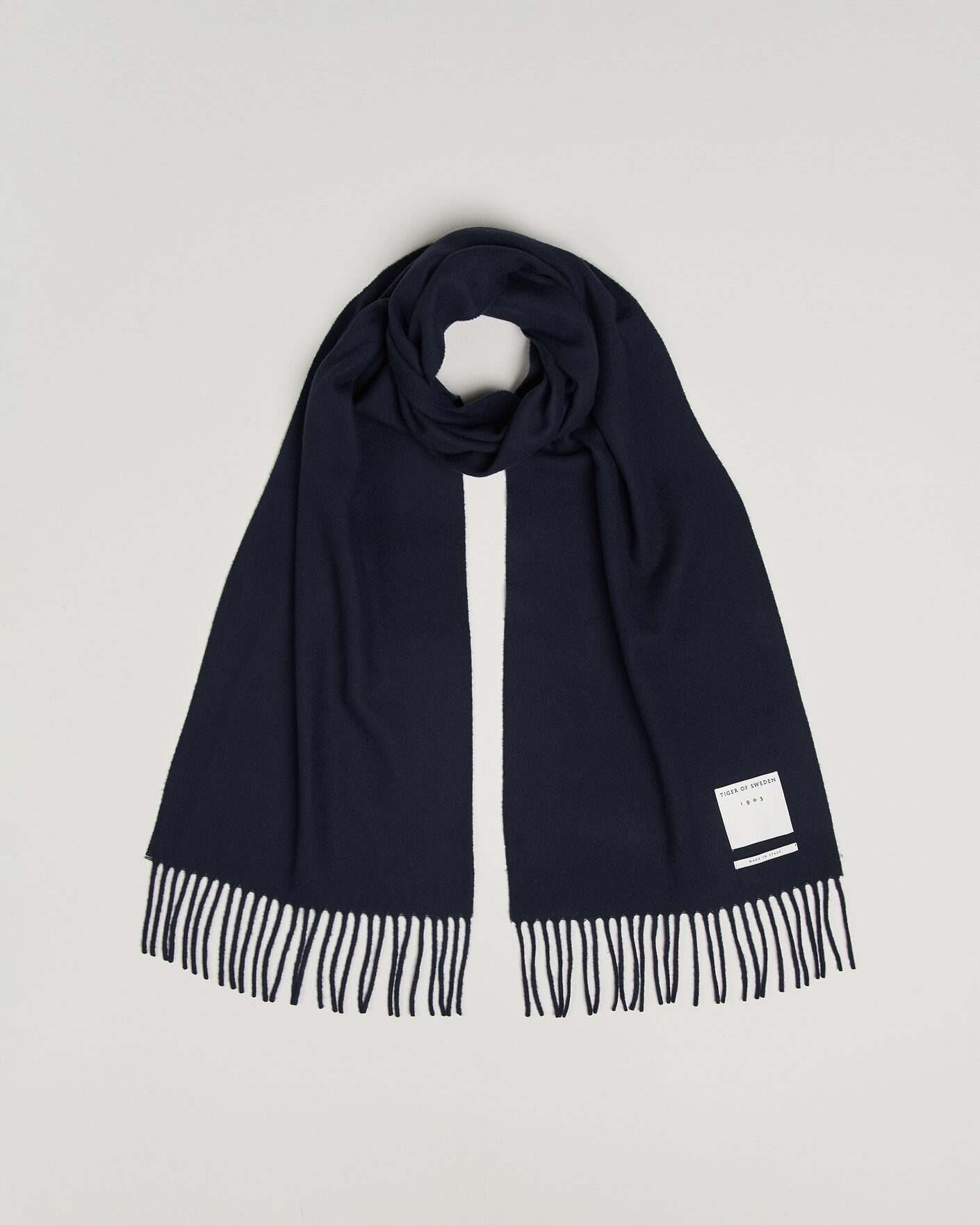 Mies | Kaulaliinat | Tiger of Sweden | Sylan Wool Scarf Light Ink