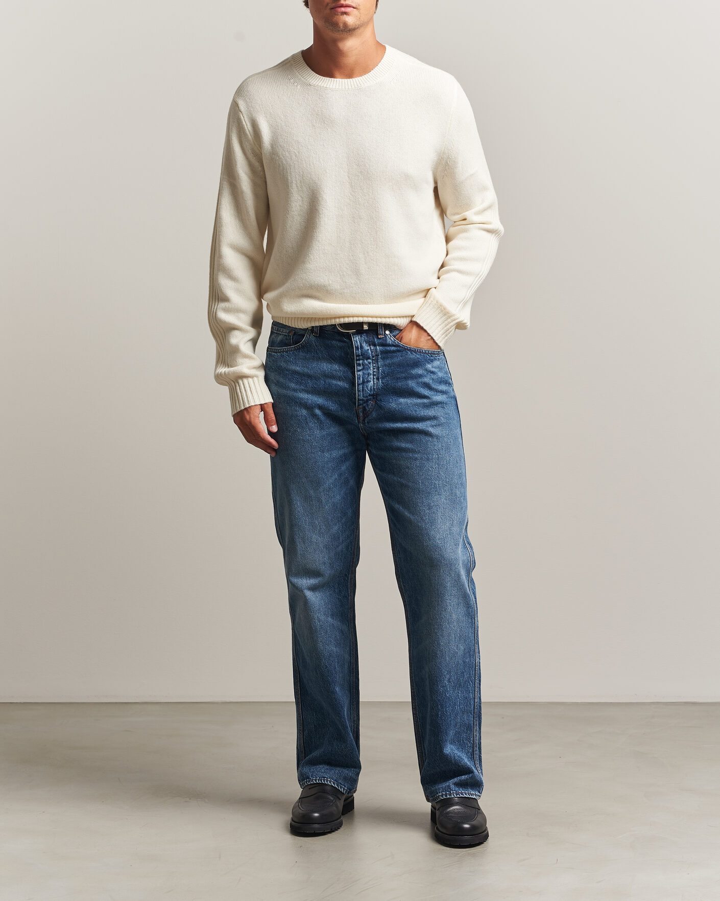 Mies | Puserot | Tiger of Sweden | Wilfred Wool/Cashmere Sweater Porcelain Cream