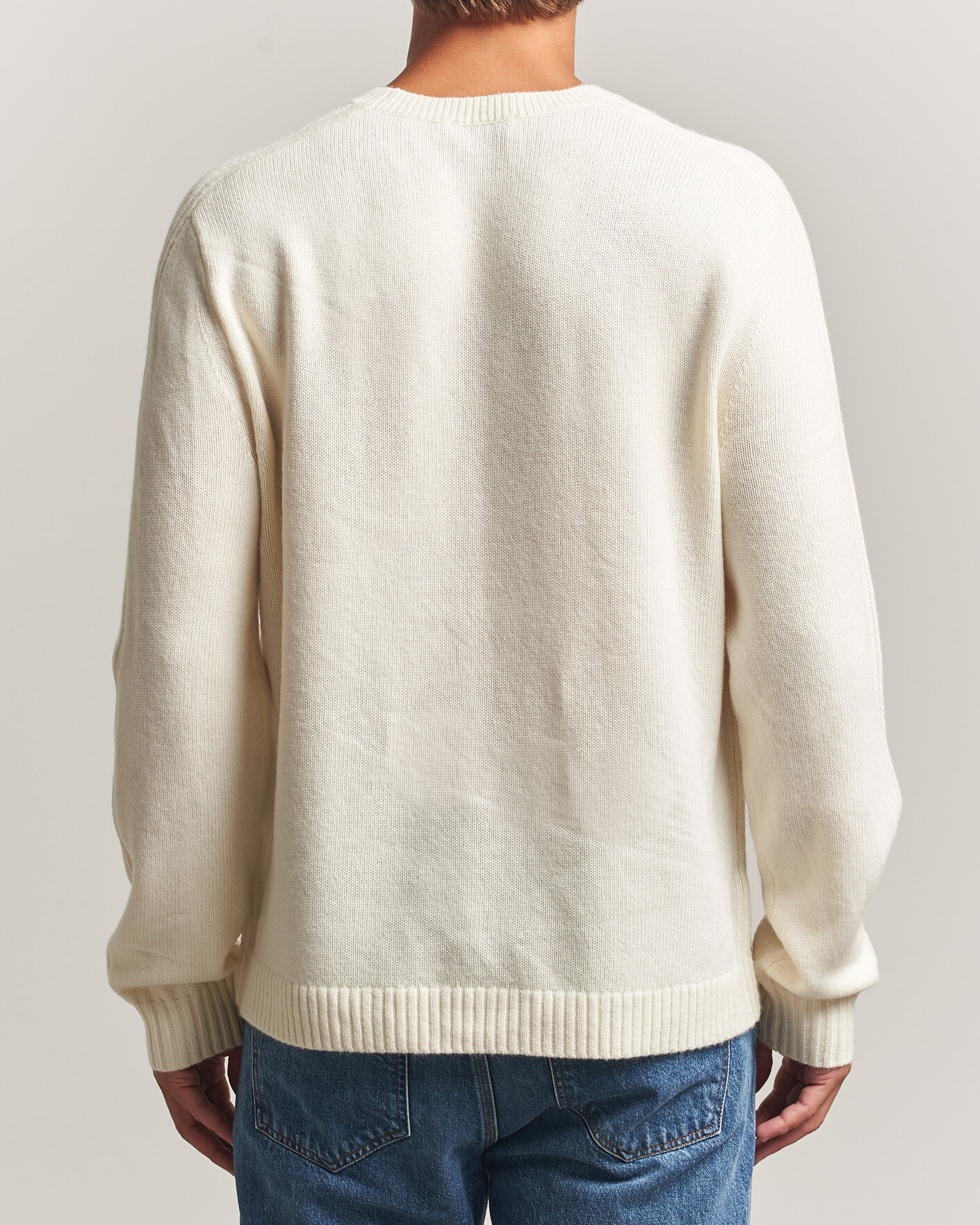 Mies | Puserot | Tiger of Sweden | Wilfred Wool/Cashmere Sweater Porcelain Cream