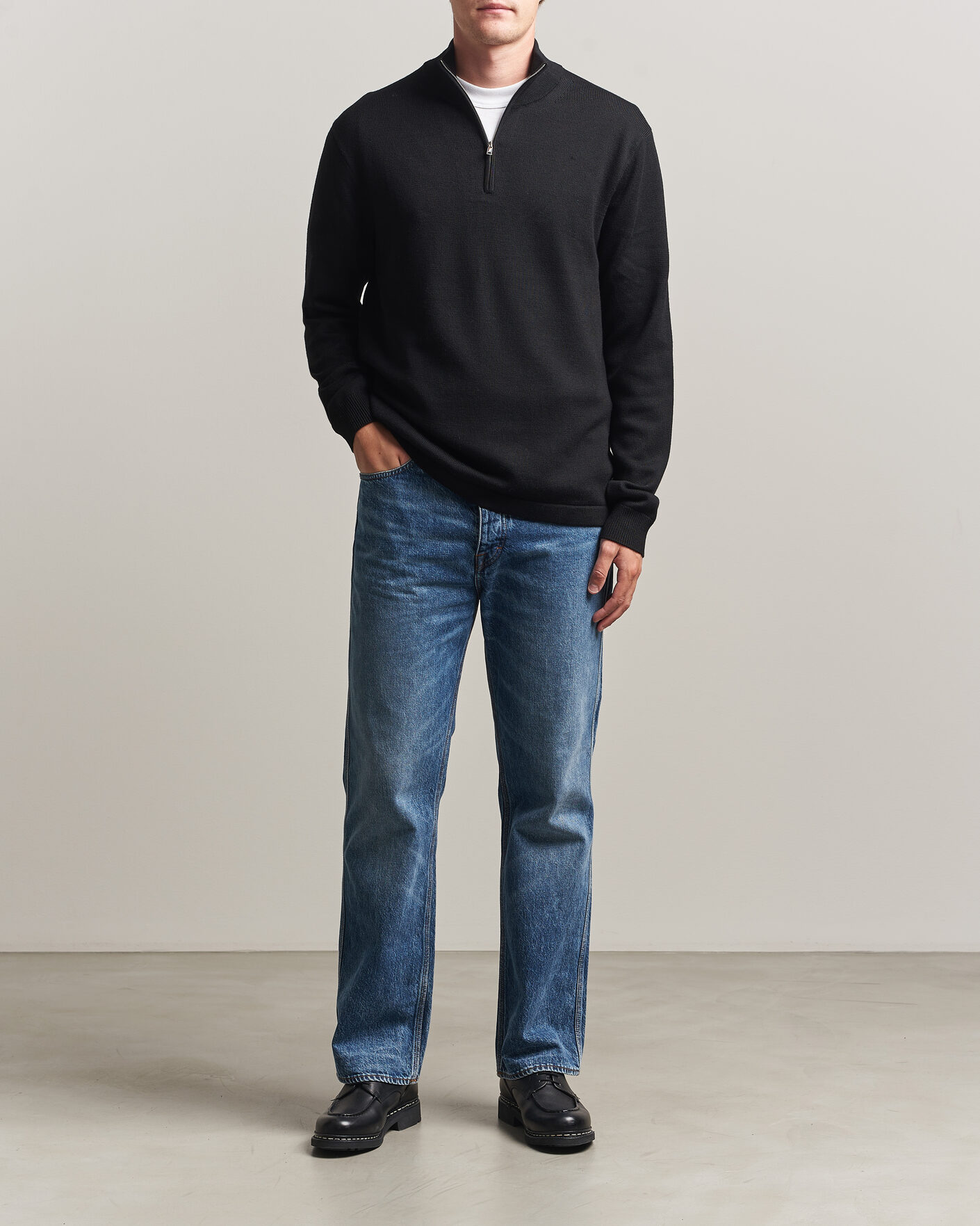 Mies | Puserot | Tiger of Sweden | Travis Wool Half Zip Black