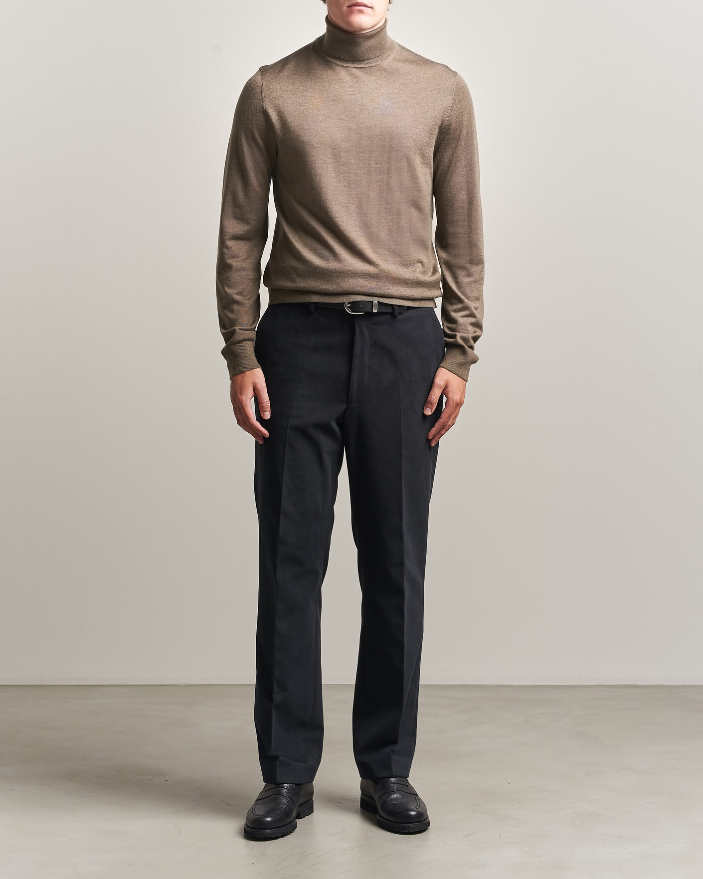 Mies | Puserot | Tiger of Sweden | Nevile Extra Fine Merino Polo Aged Timber