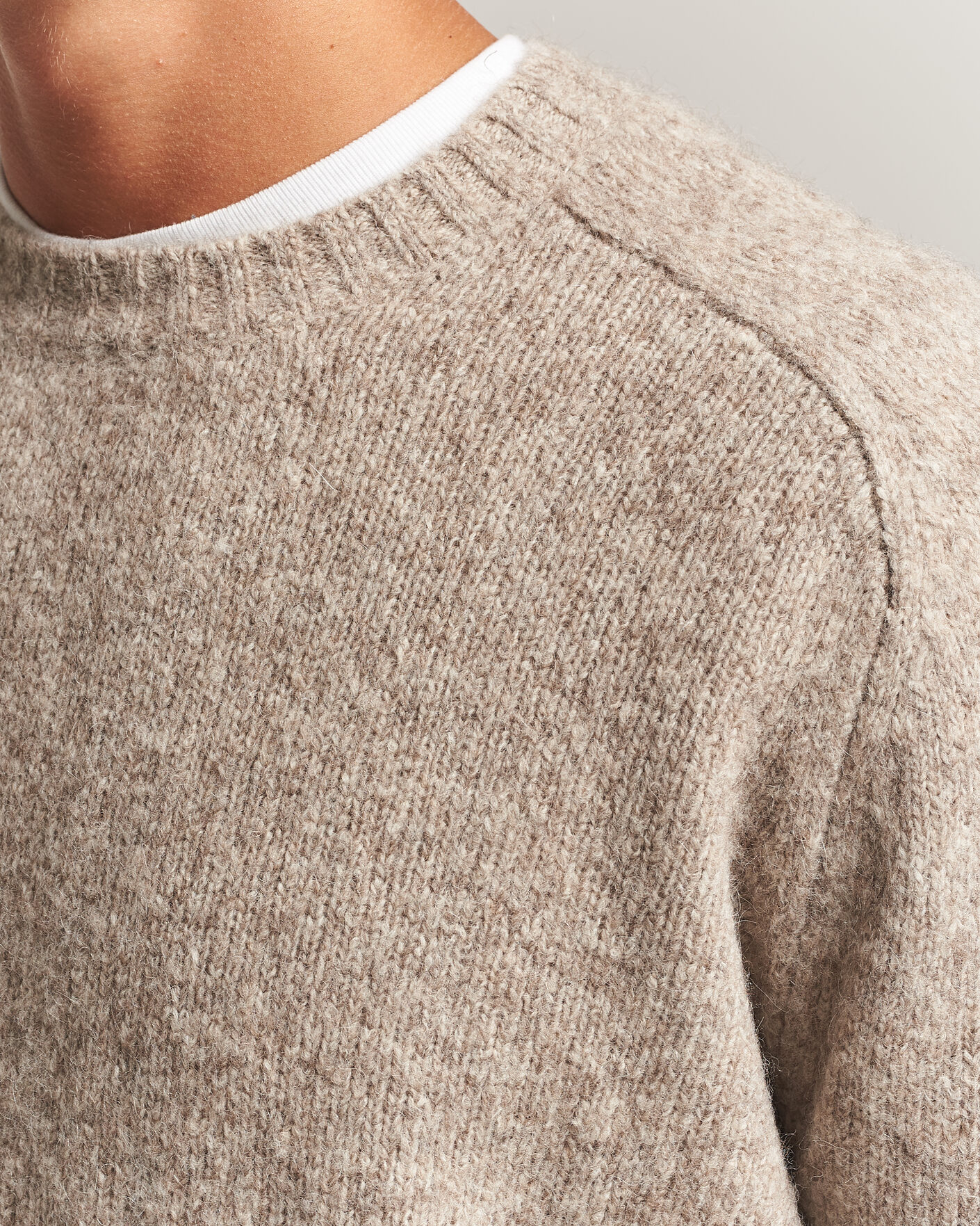 Mies | Puserot | Tiger of Sweden | Adryan Yak/Alpaca Knitted Sweater Stone Melange