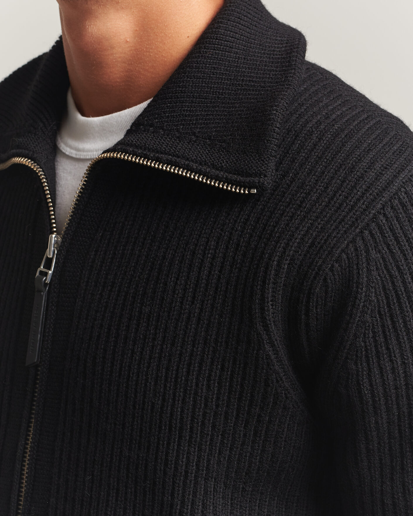 Mies | Puserot | Tiger of Sweden | Niall Wool Heavy Knitted Full Zip Black