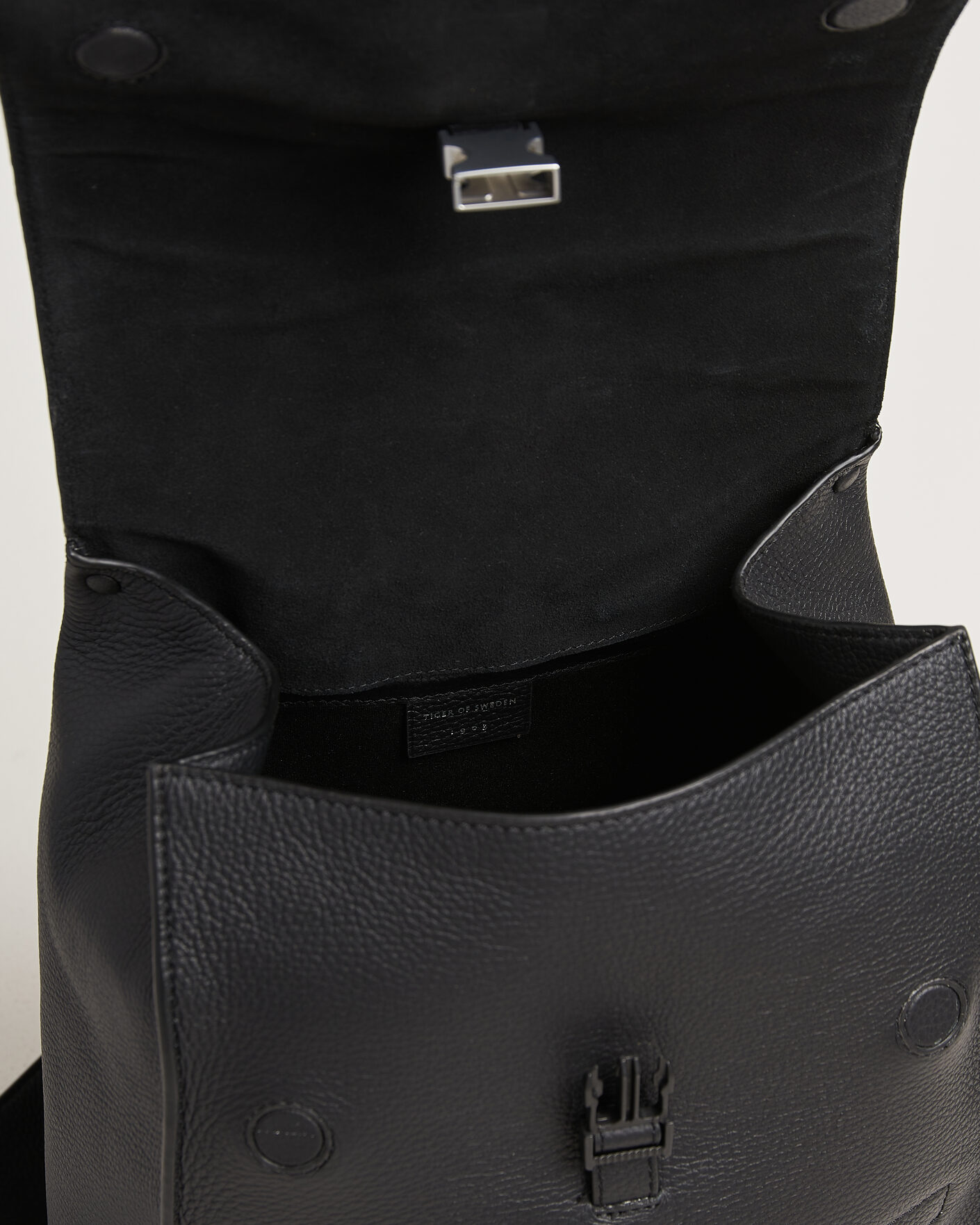 Mies | Laukut | Tiger of Sweden | Vuntir Grained Leather Backpack Black